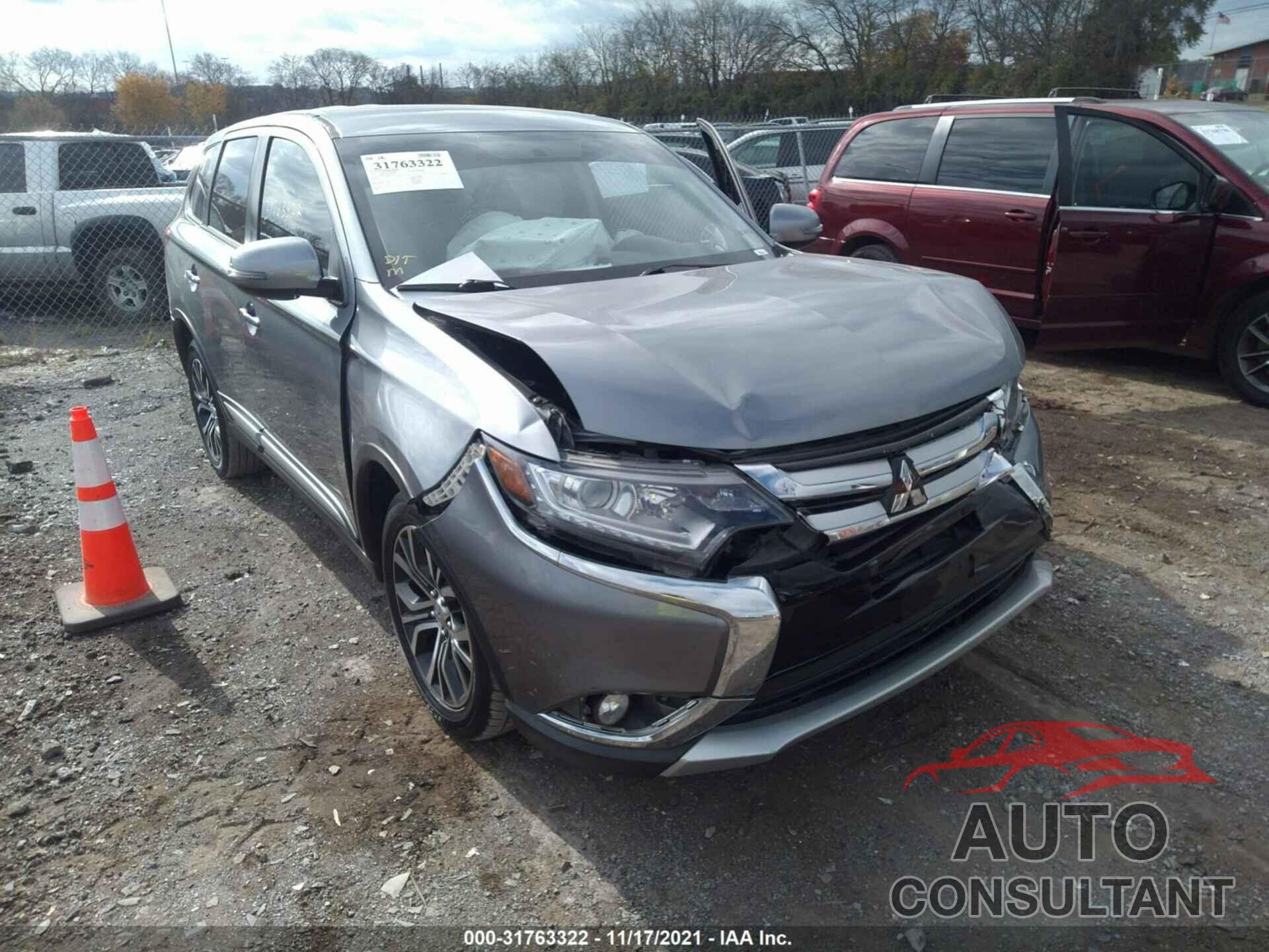 MITSUBISHI OUTLANDER 2018 - JA4AD3A39JZ055847