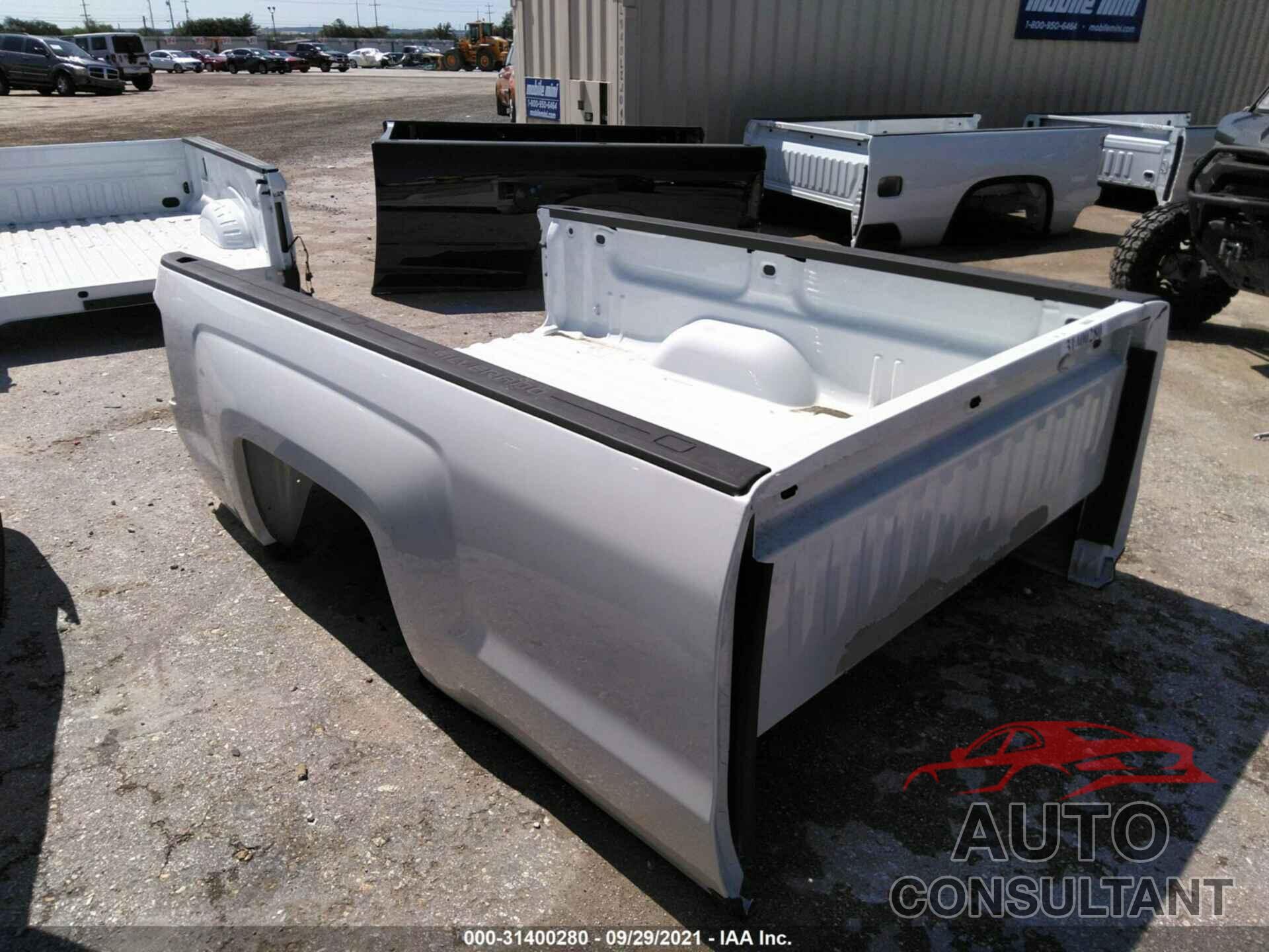 CHEVROLET SILVERADO 1500 2018 - 2018CHEVYTRUCKBED