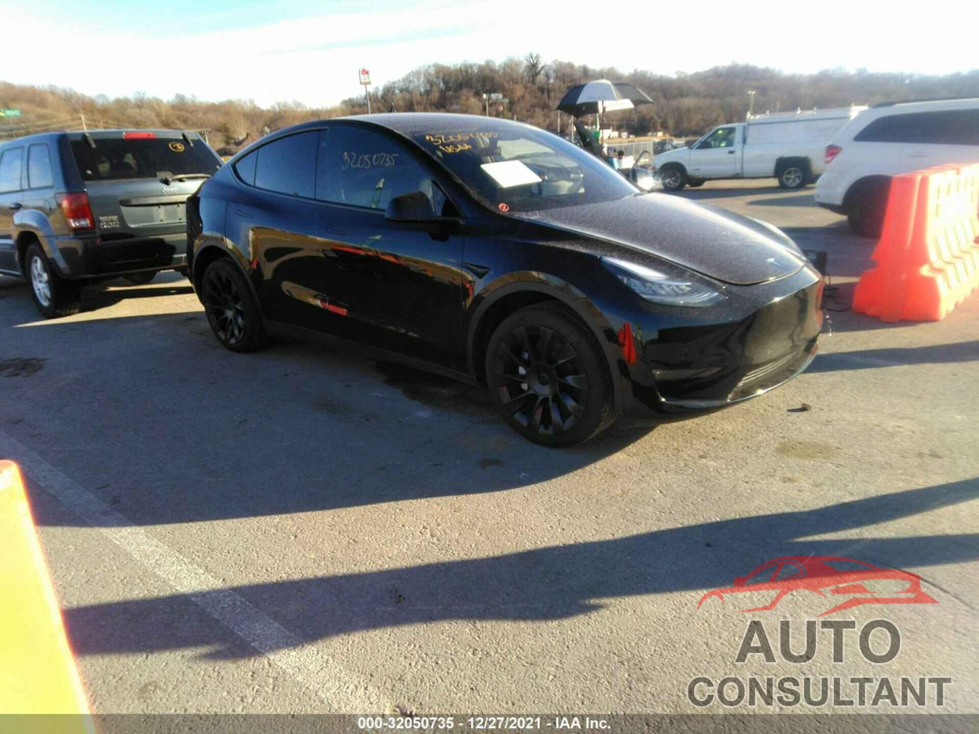 TESLA MODEL Y 2021 - 5YJYGDEE6MF229347