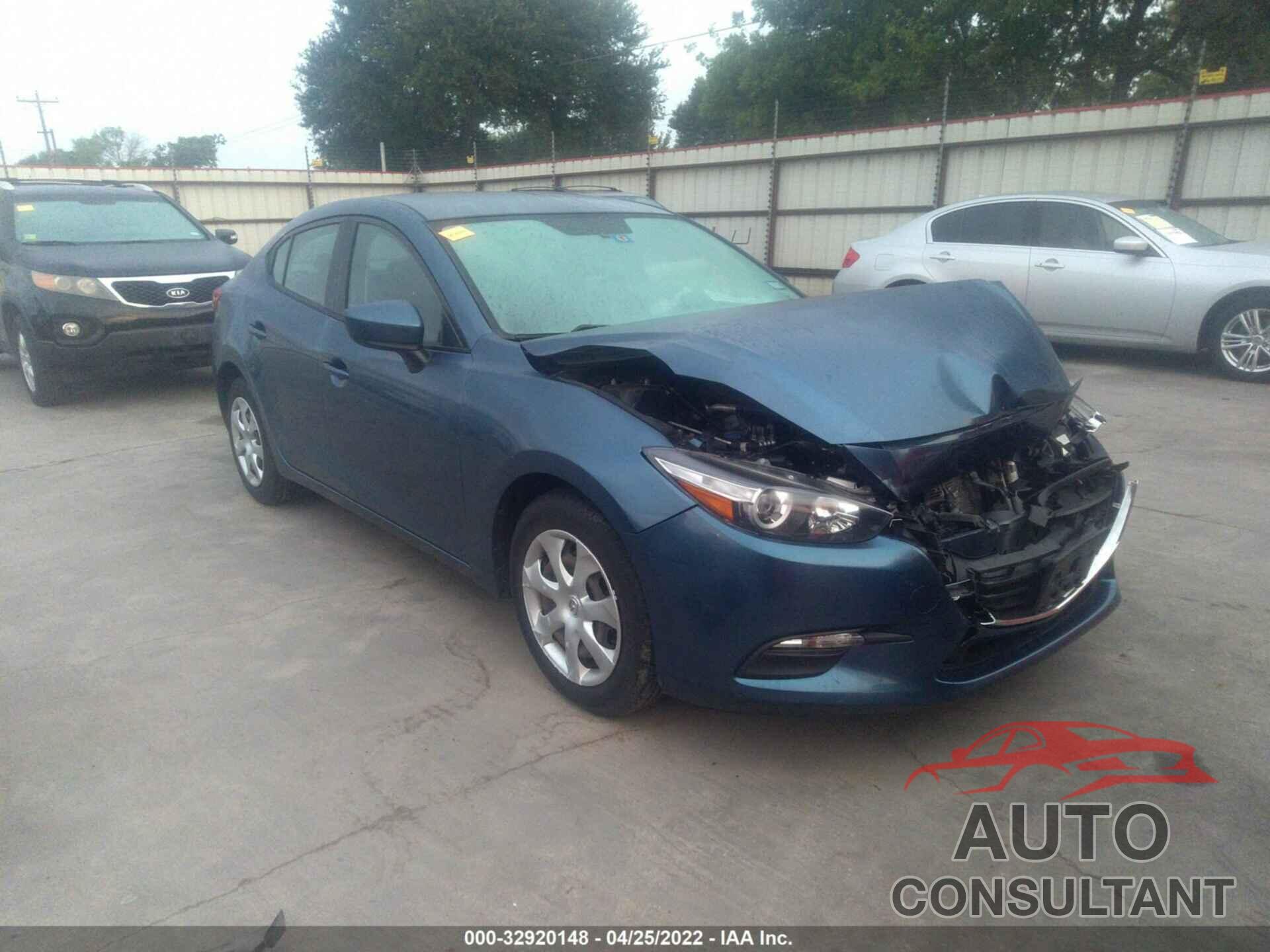 MAZDA MAZDA3 4-DOOR 2018 - 3MZBN1U77JM180497