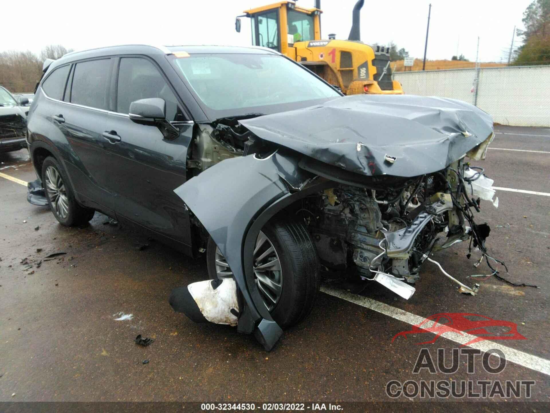 TOYOTA HIGHLANDER 2021 - 5TDFZRAH5MS032762