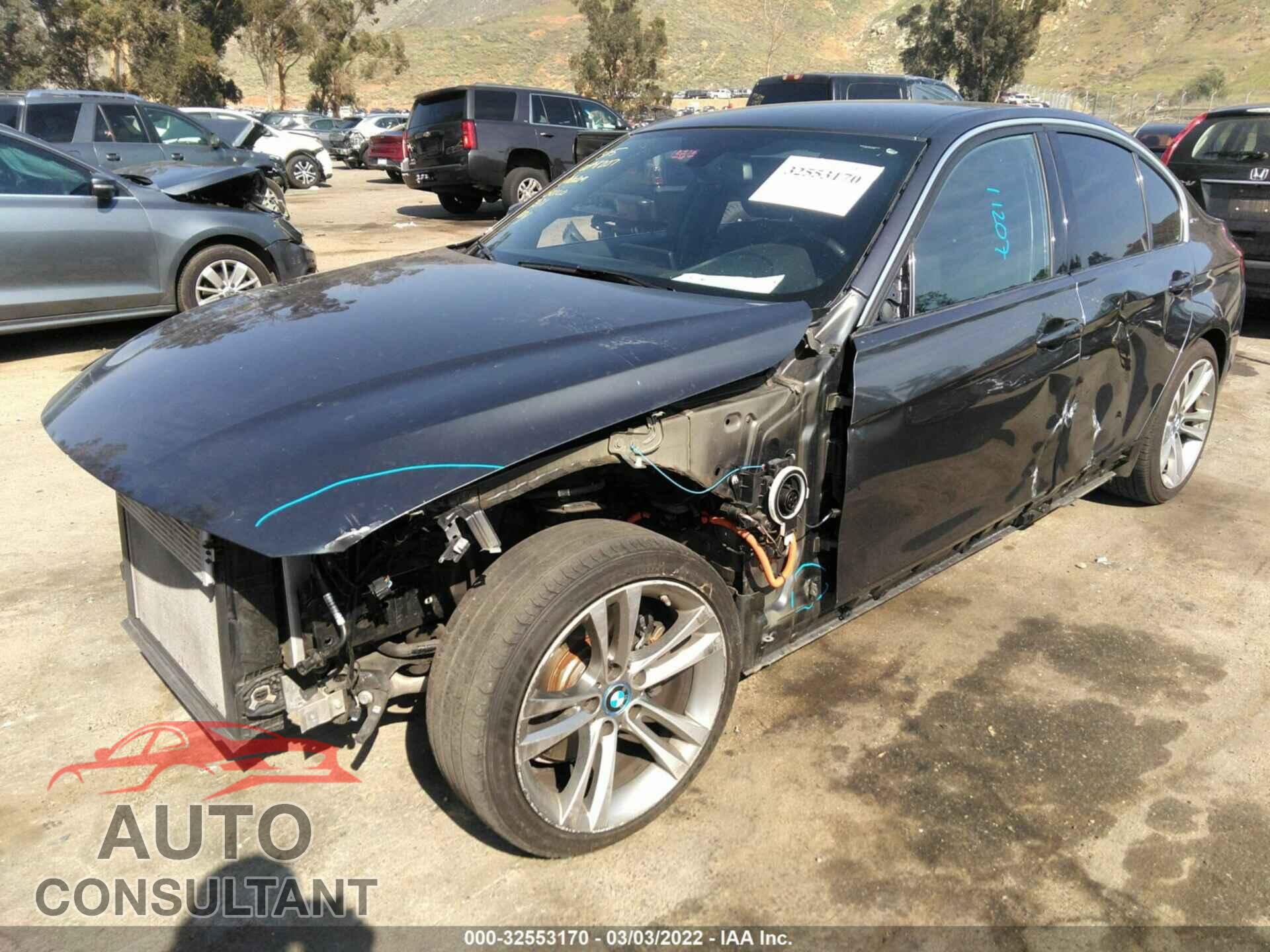 BMW 3 SERIES 2017 - WBA8E1C56HK895217