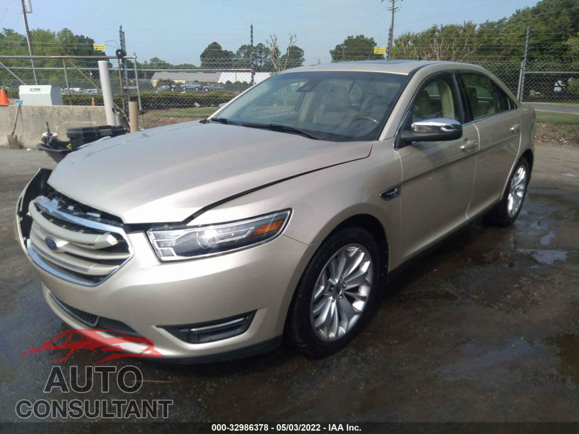 FORD TAURUS 2018 - 1FAHP2F84JG114959