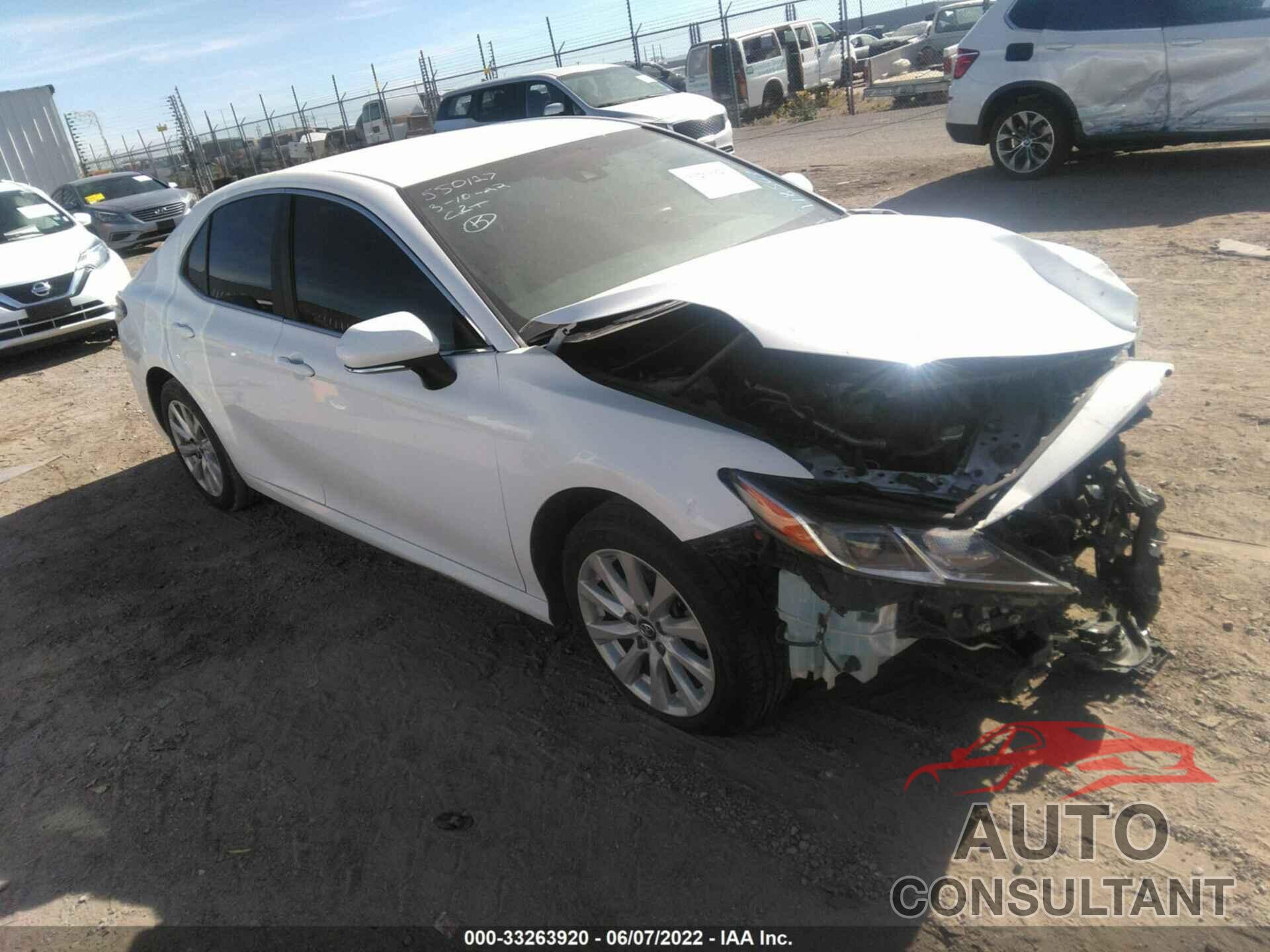 TOYOTA CAMRY 2018 - 4T1B11HK8JU118563
