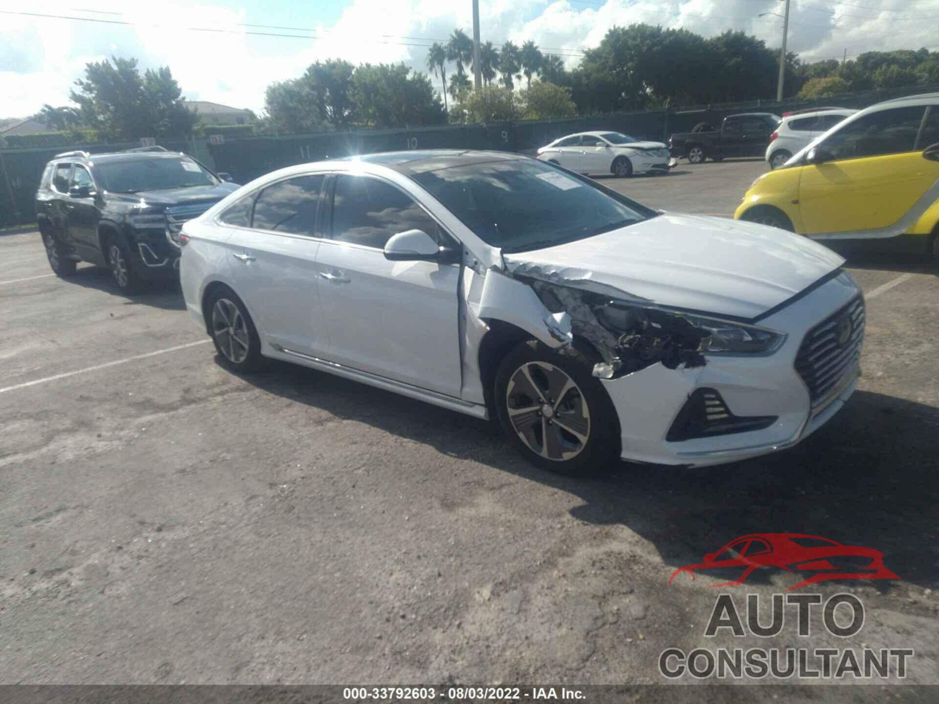 HYUNDAI SONATA HYBRID 2018 - KMHE34L34JA078752