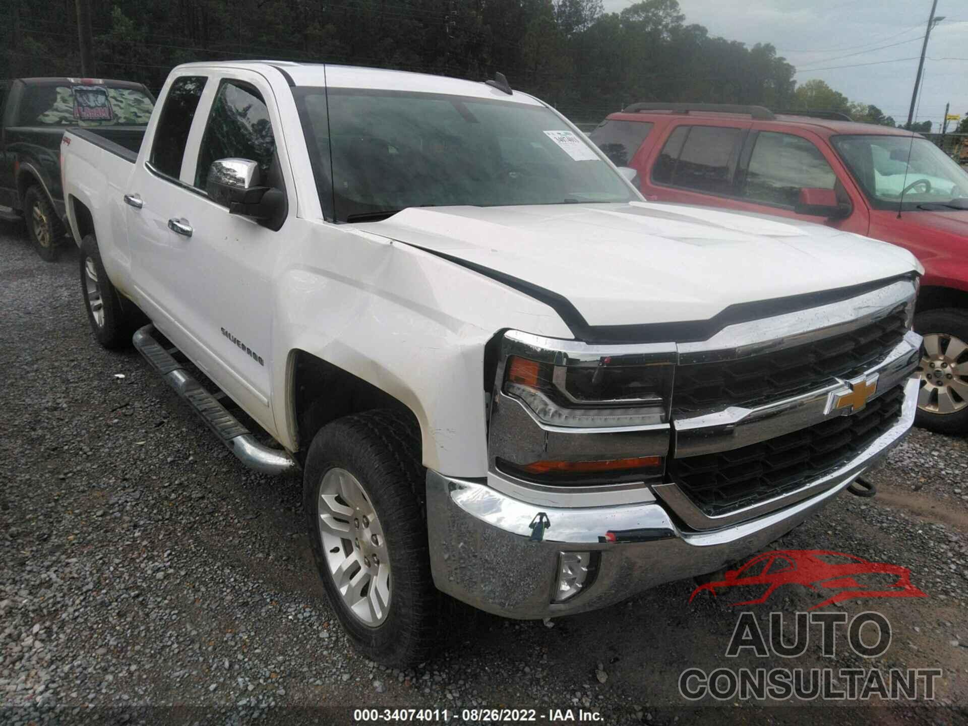 CHEVROLET SILVERADO 1500 2018 - 1GCVKREC8JZ252261