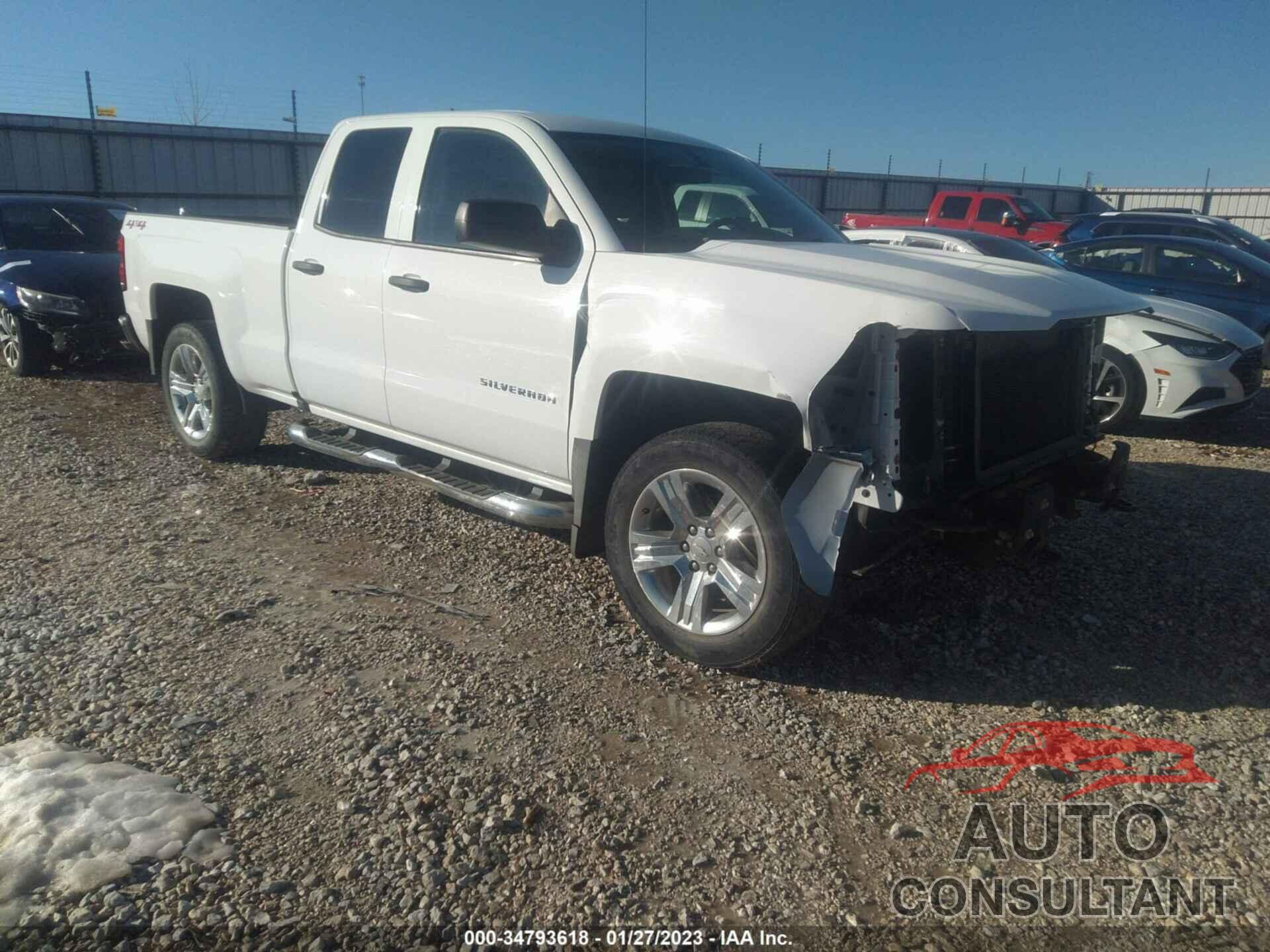 CHEVROLET SILVERADO 1500 2018 - 1GCVKPEH0JZ279857