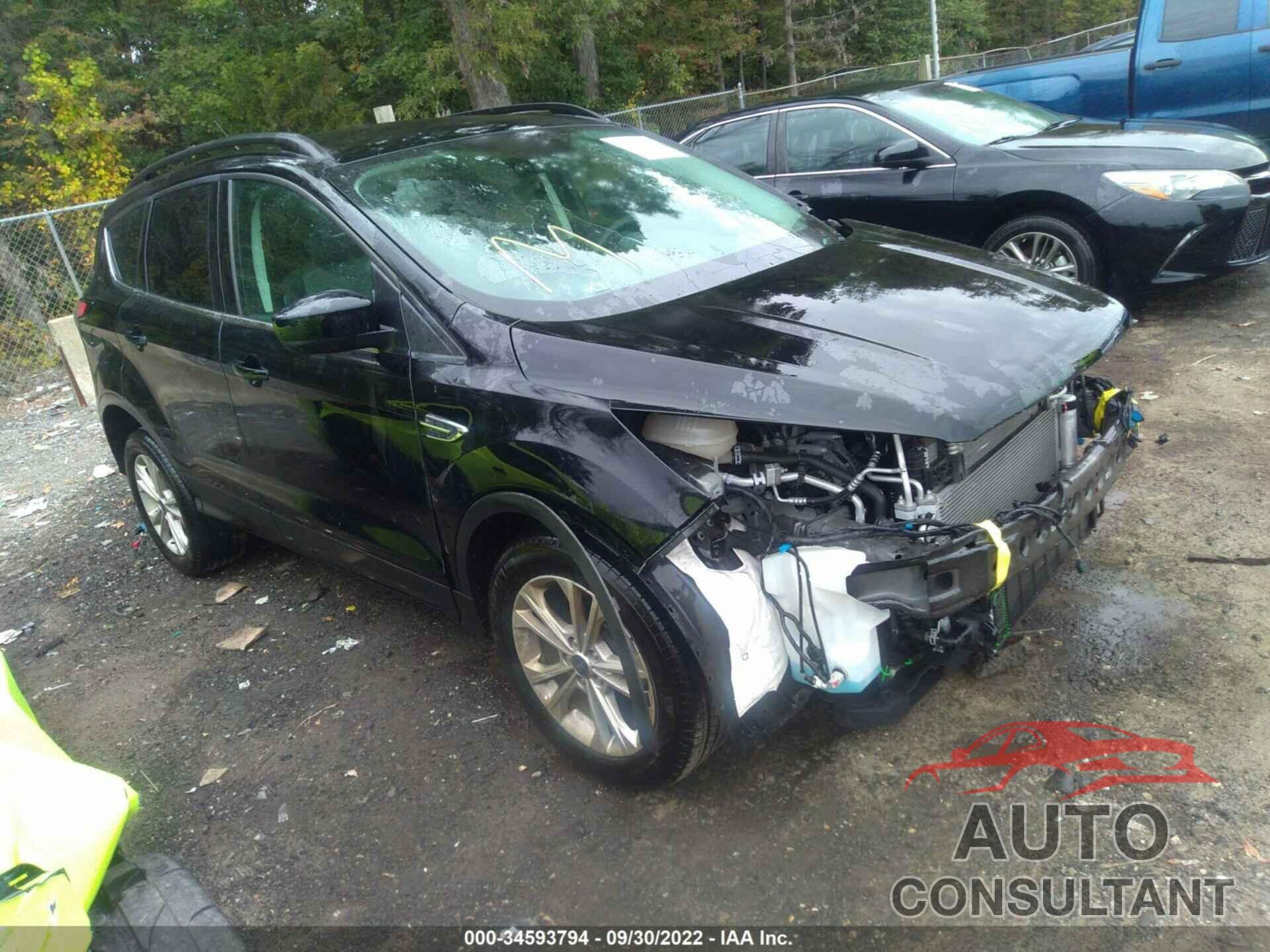 FORD ESCAPE 2018 - 1FMCU0GD1JUC17282