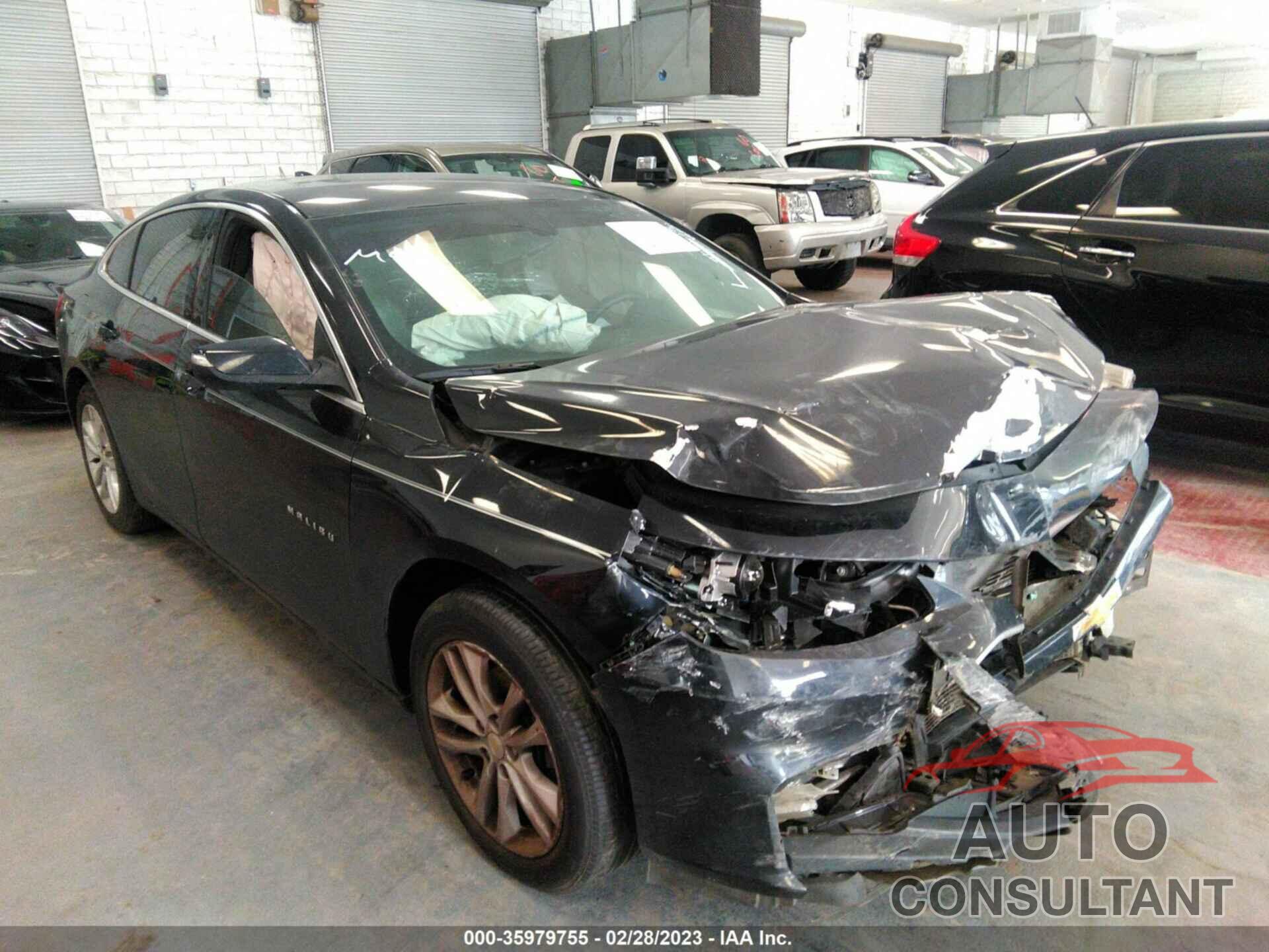 CHEVROLET MALIBU 2017 - 1G1ZE5ST5HF139295