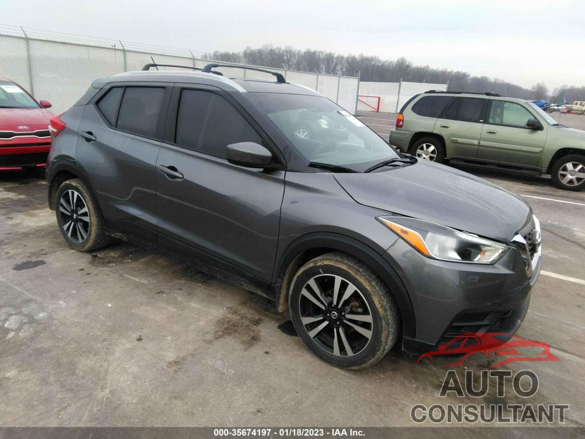 NISSAN KICKS 2018 - 3N1CP5CU7JL530820