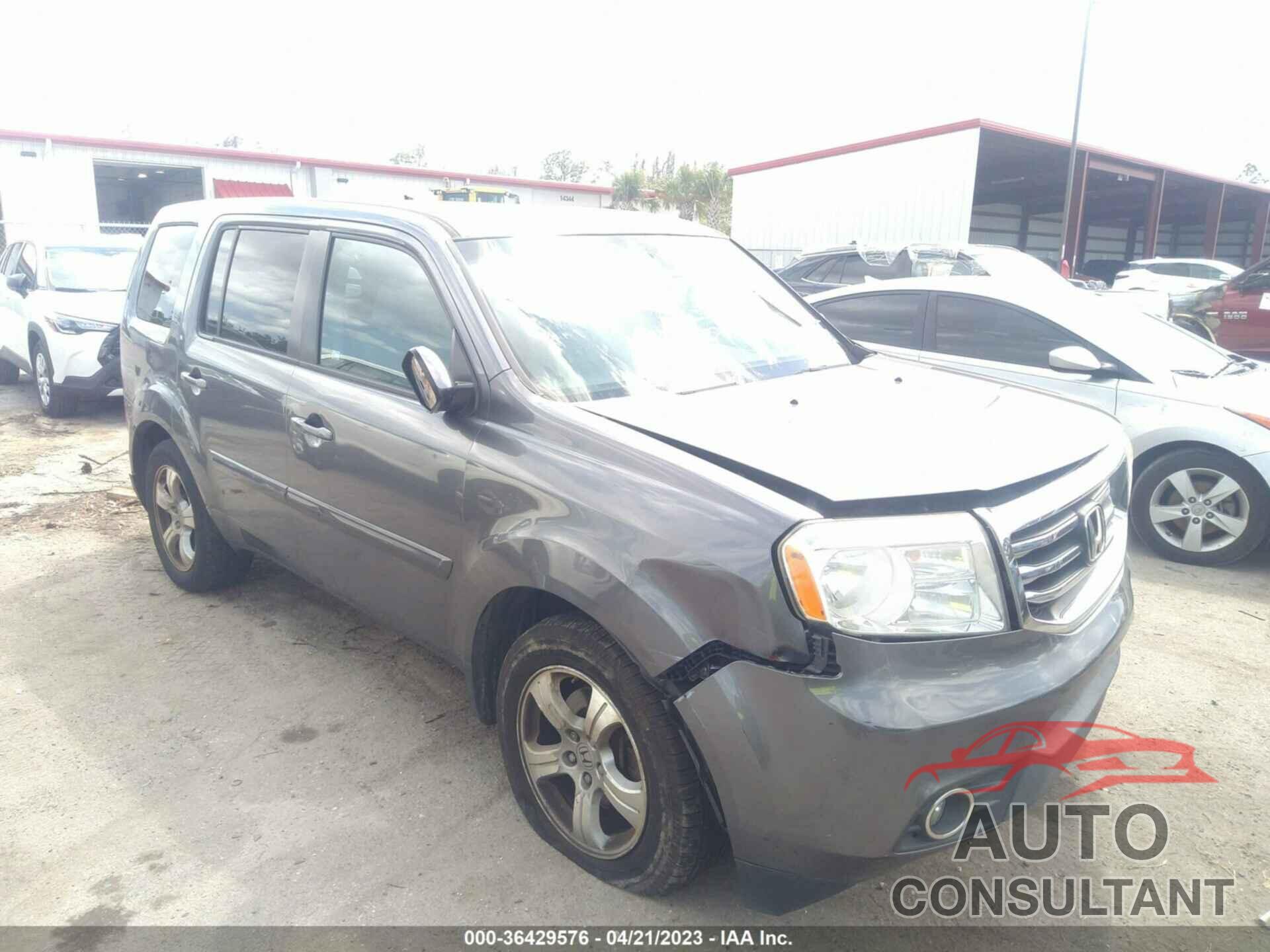 HONDA PILOT 2015 - 5FNYF4H47FB035015