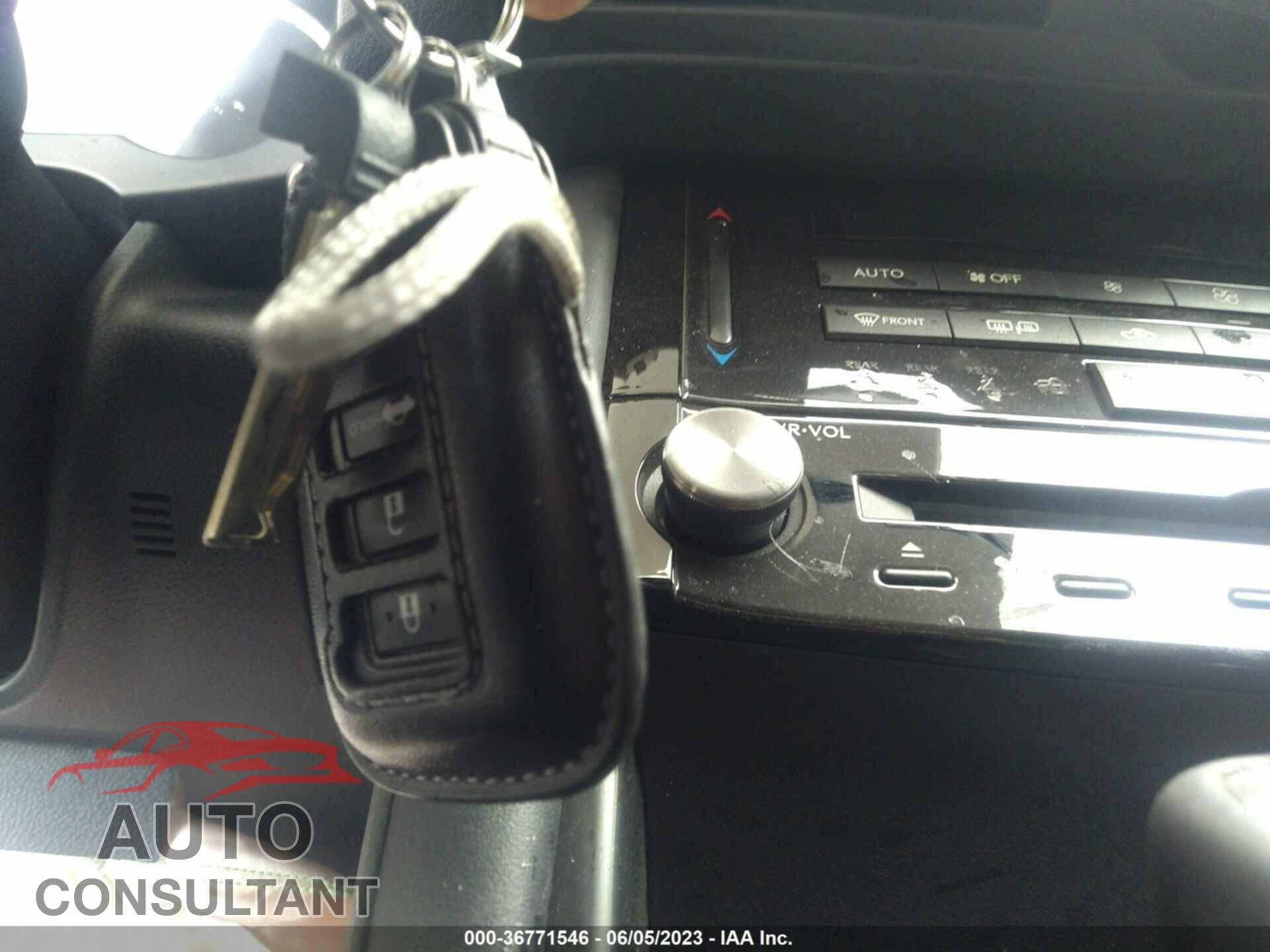 LEXUS IS 2023 - JTHDA1D22P5124105