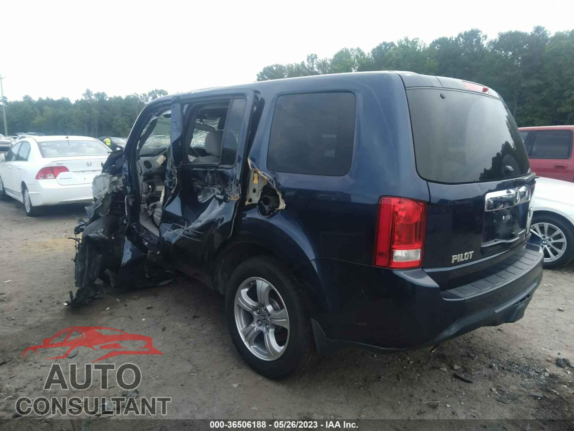 HONDA PILOT 2015 - 5FNYF3H40FB007308