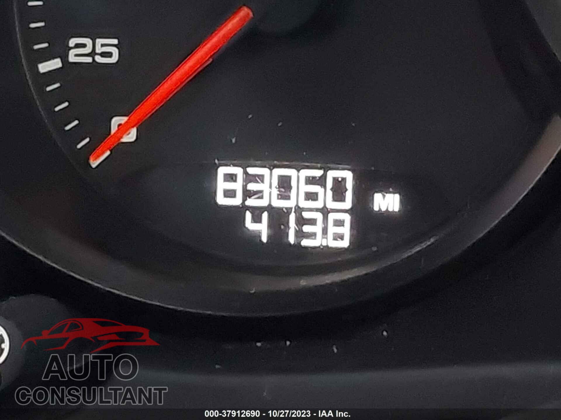 PORSCHE MACAN 2016 - WP1AB2A55GLB43876