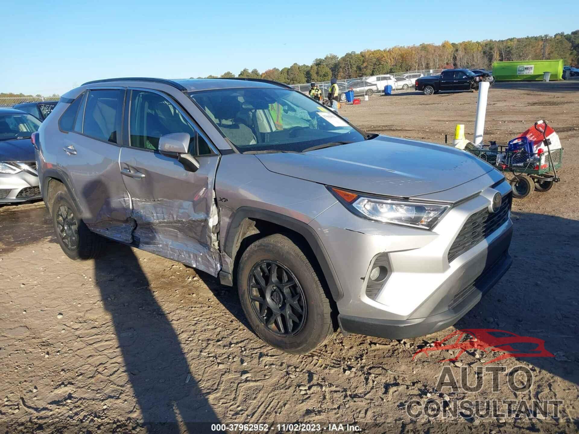 TOYOTA RAV4 2019 - 2T3W1RFV3KW049464