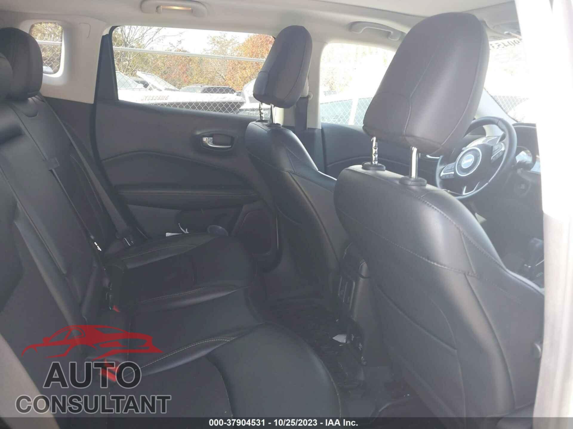 JEEP COMPASS 2021 - 3C4NJDBB8MT575867