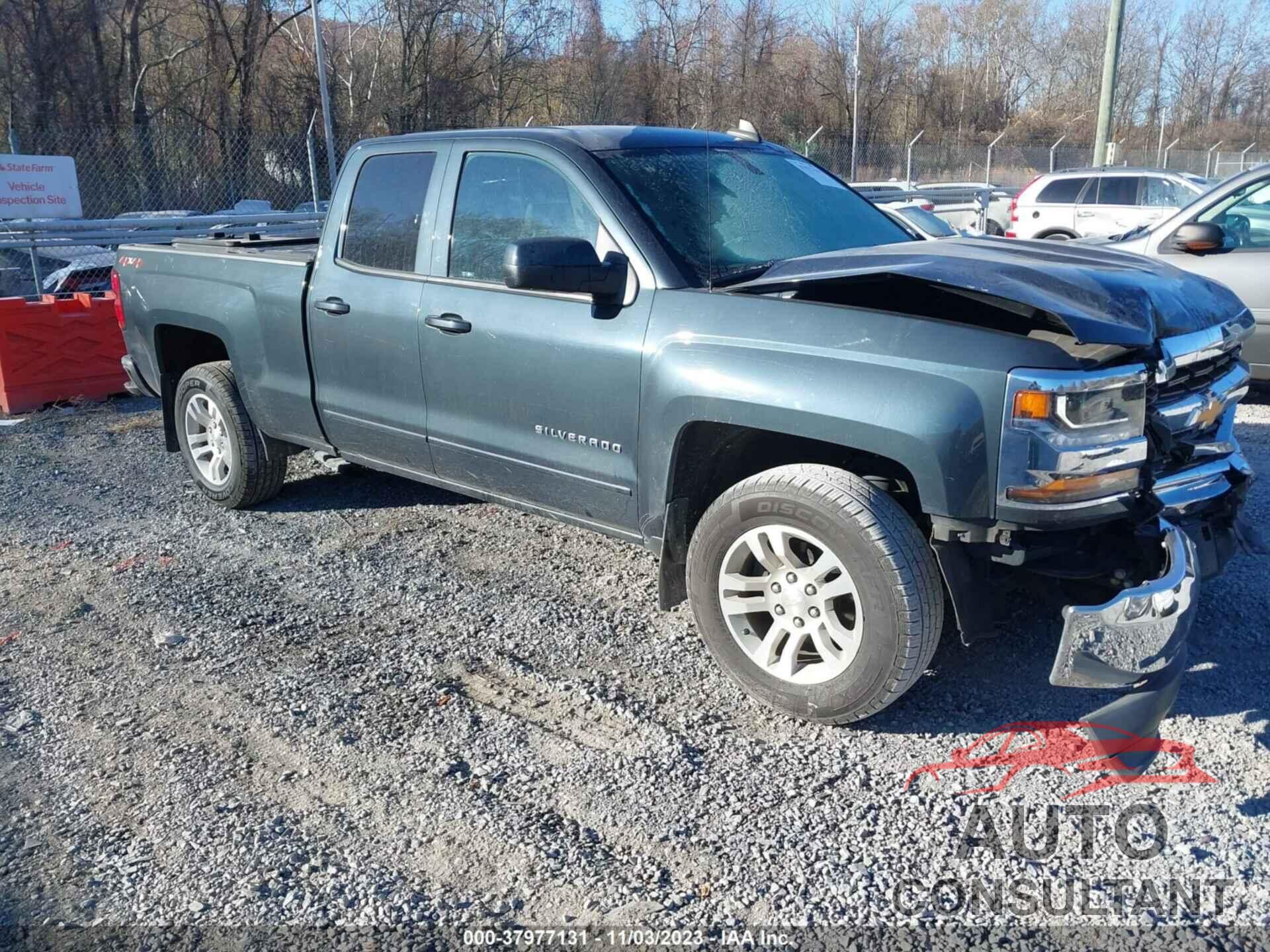 CHEVROLET SILVERADO 2018 - 1GCVKREC0JZ300271