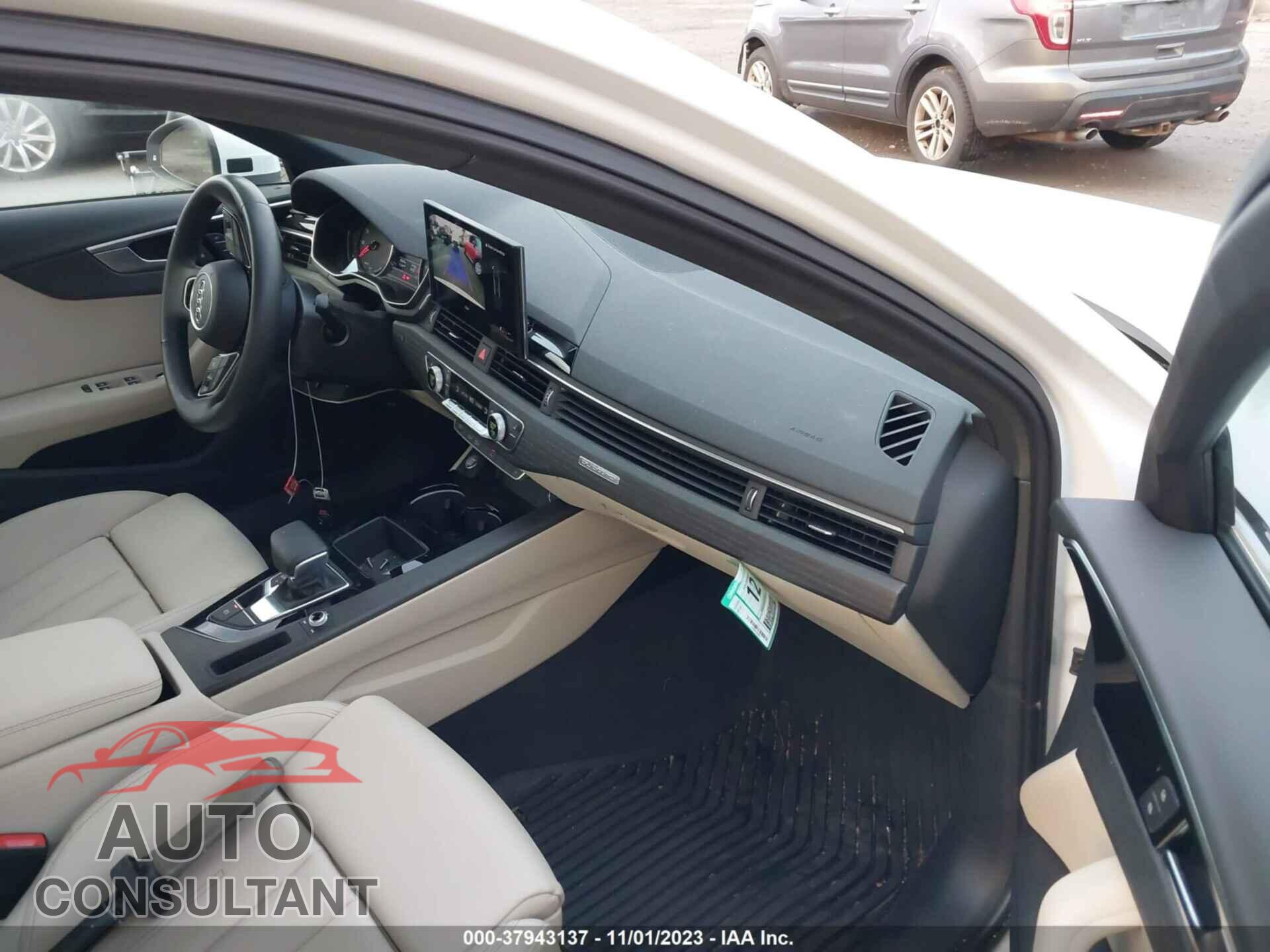 AUDI A4 2023 - WAUDAAF47PN004815
