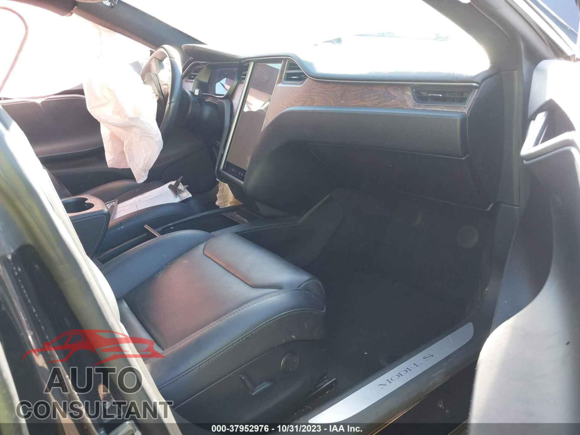 TESLA MODEL S 2018 - 5YJSA1E21JF282724