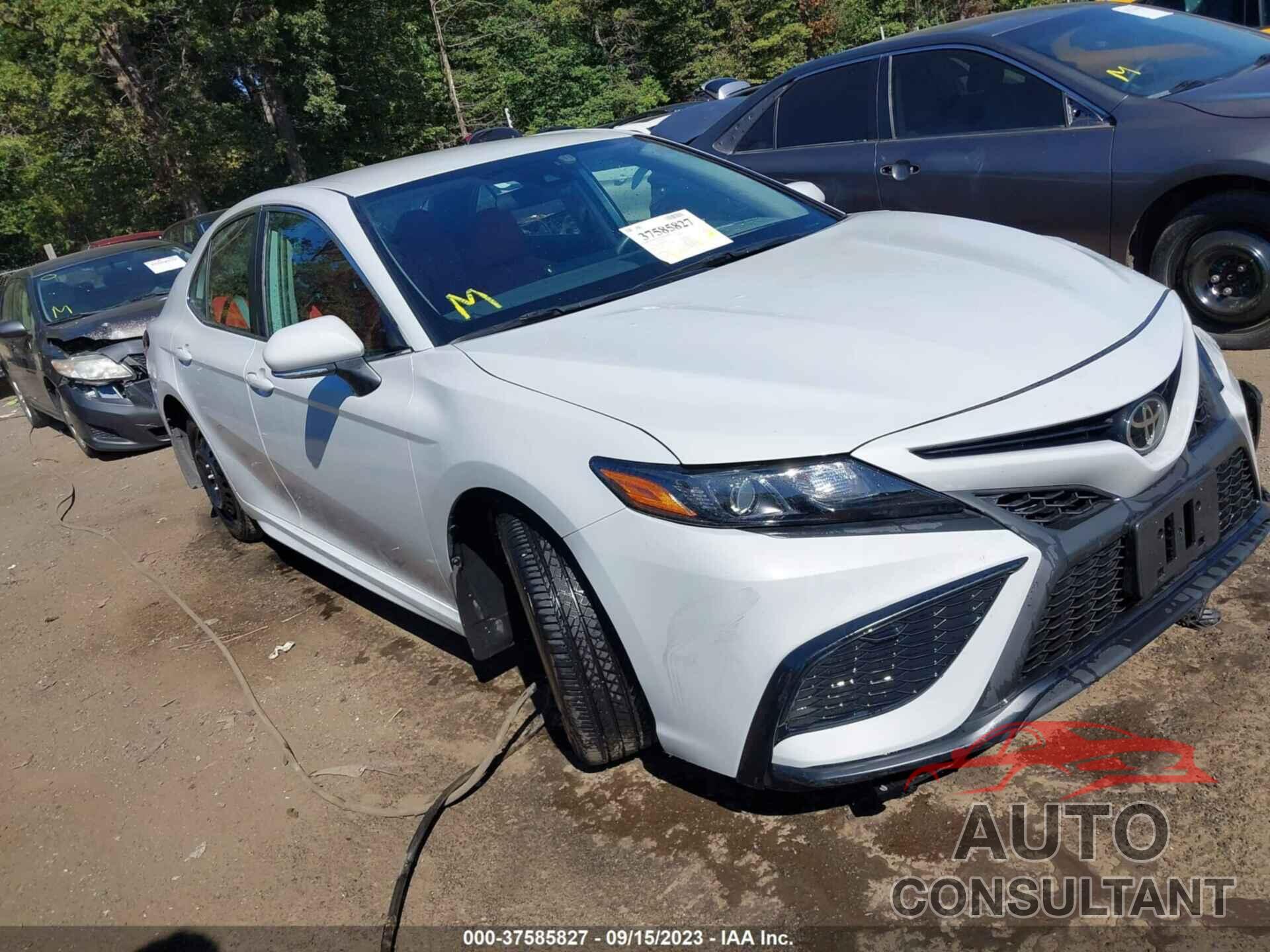 TOYOTA CAMRY 2022 - 4T1G11AK3NU071366