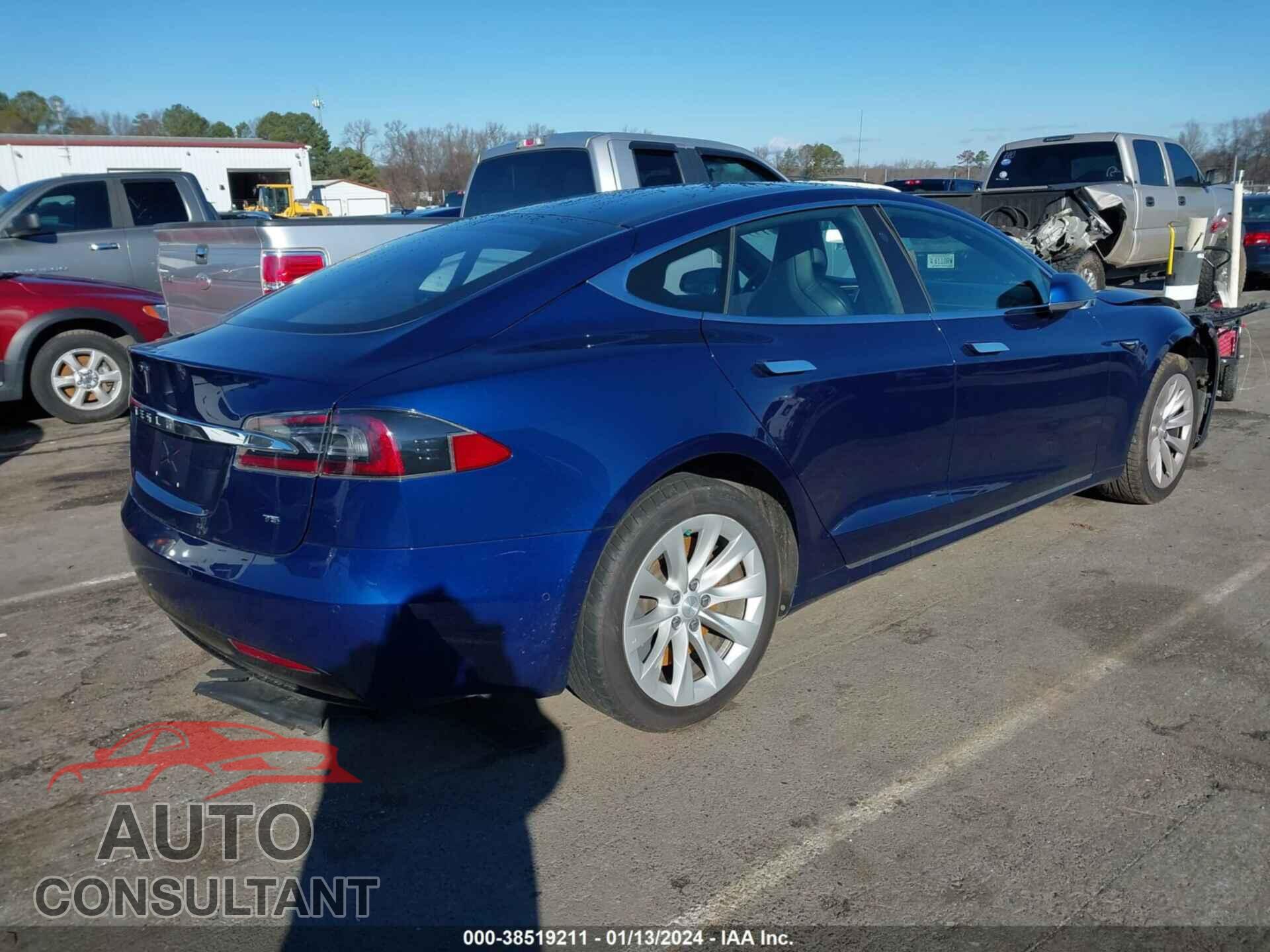 TESLA MODEL S 2017 - 5YJSA1E15HF213911