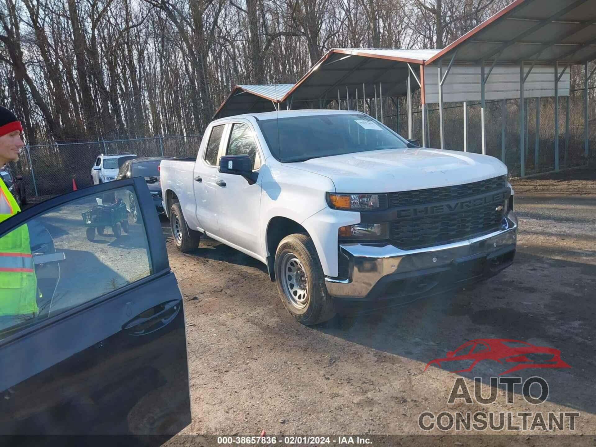 CHEVROLET SILVERADO 1500 2019 - 1GCRWAEH5KZ343878