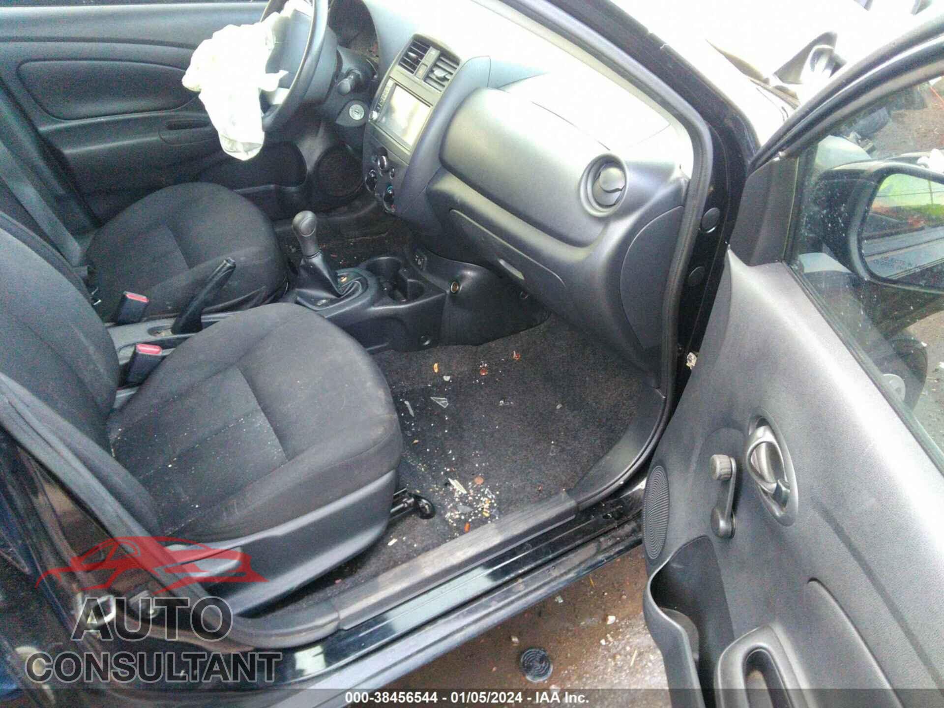 NISSAN VERSA 2019 - 3N1CN7AP2KL806384