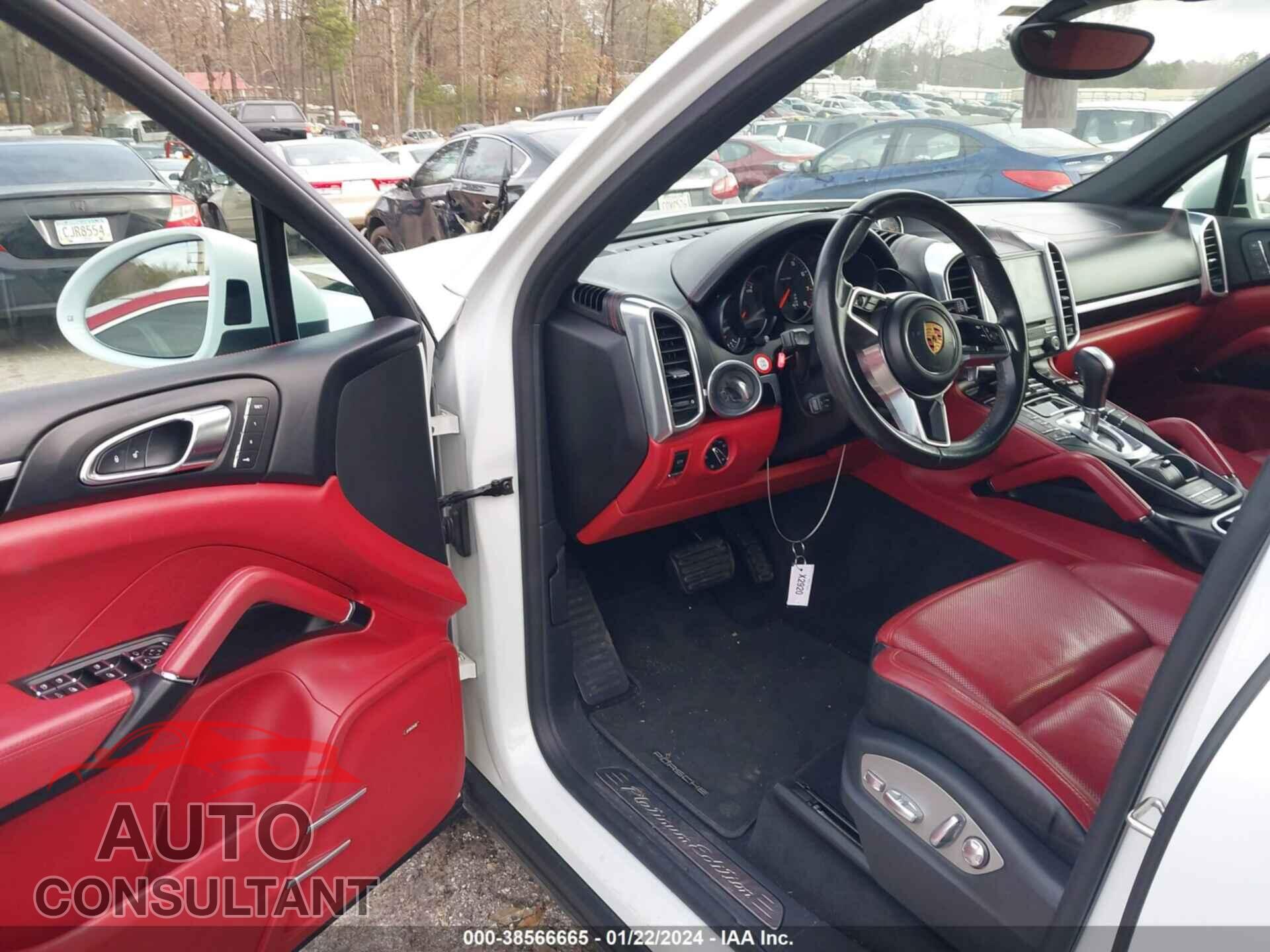 PORSCHE CAYENNE 2017 - WP1AA2A2XHKA82234
