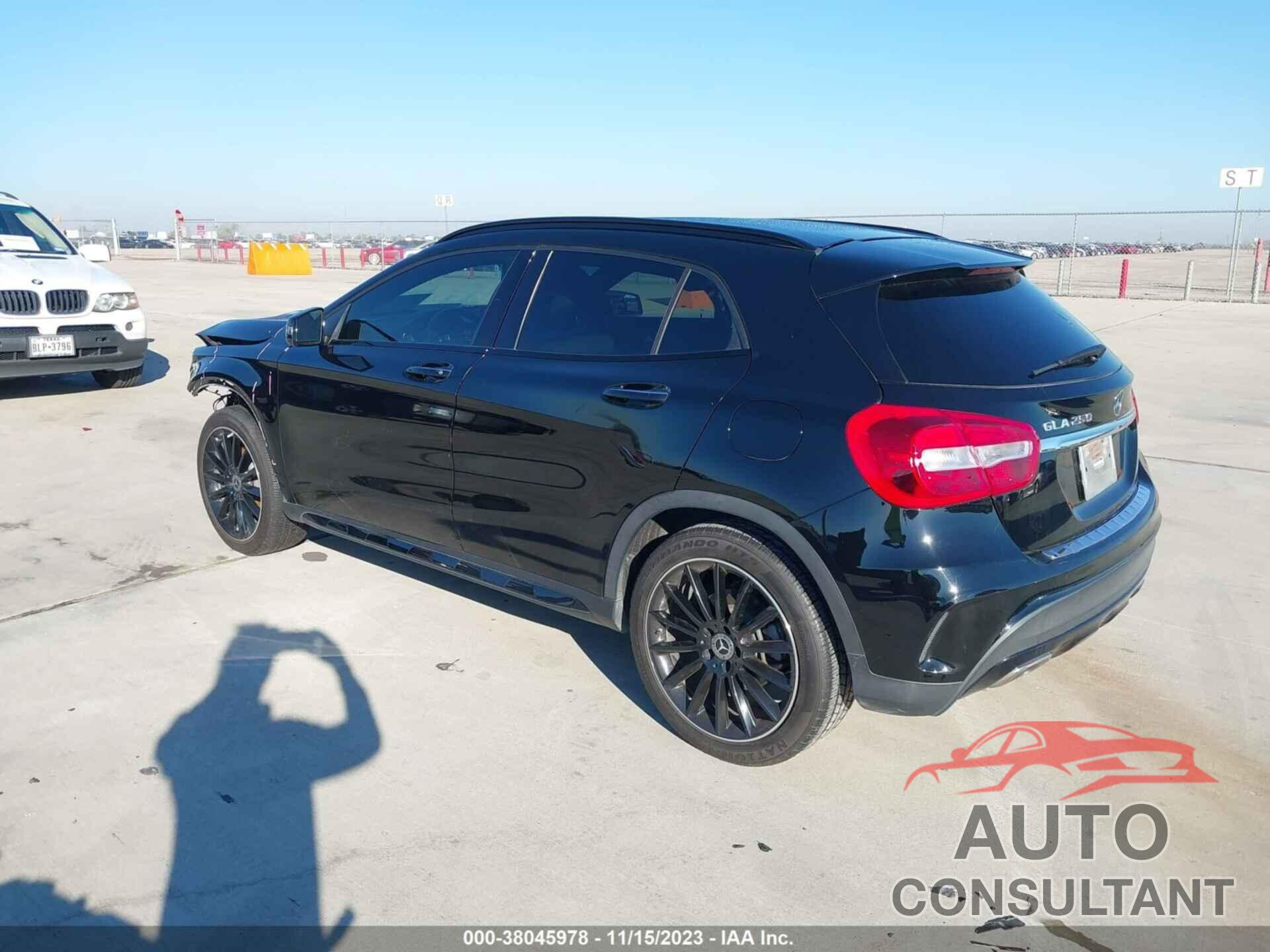 MERCEDES-BENZ GLA 250 2018 - WDCTG4EB6JJ531686