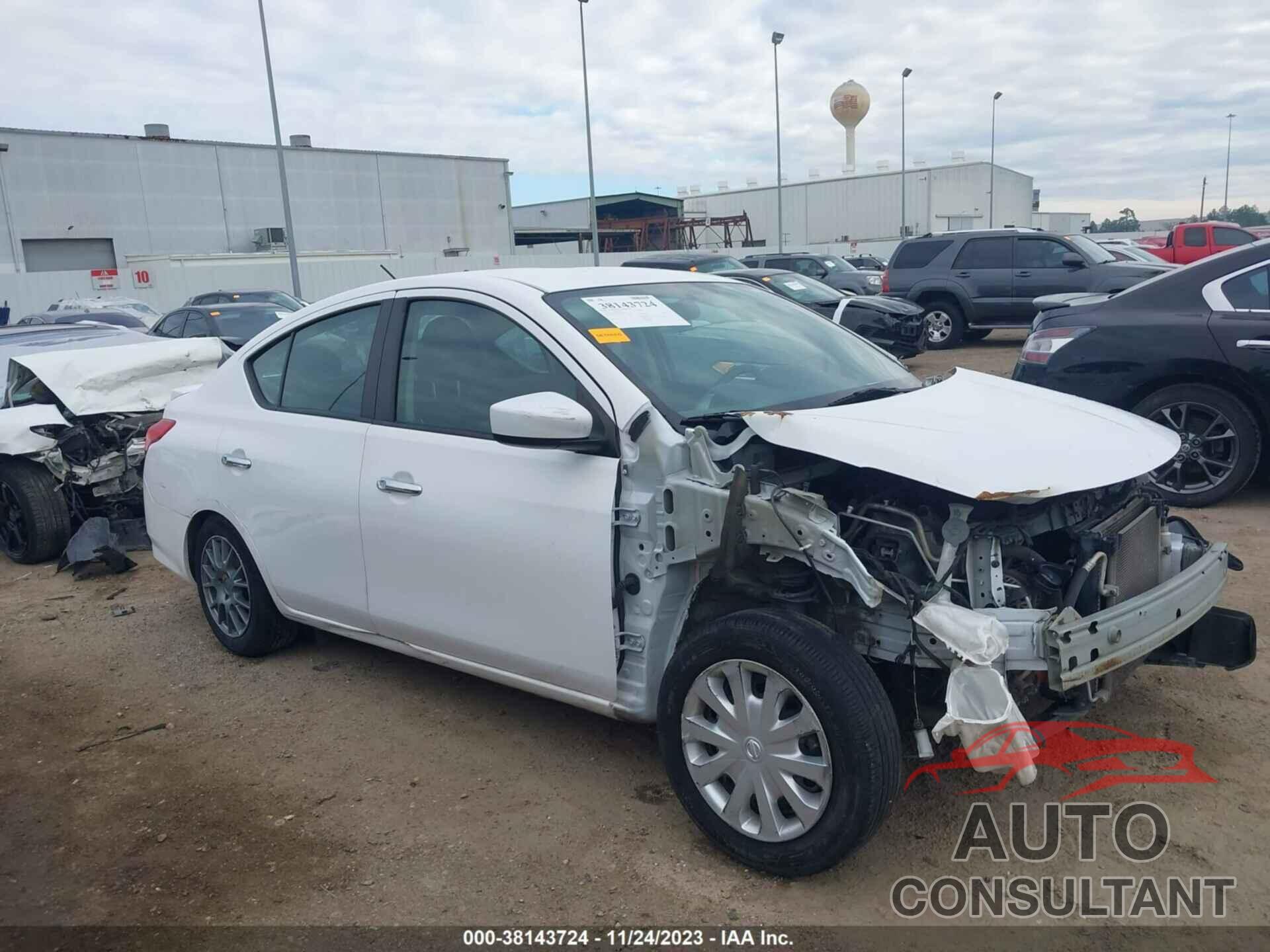 NISSAN VERSA 2019 - 3N1CN7AP3KL878629