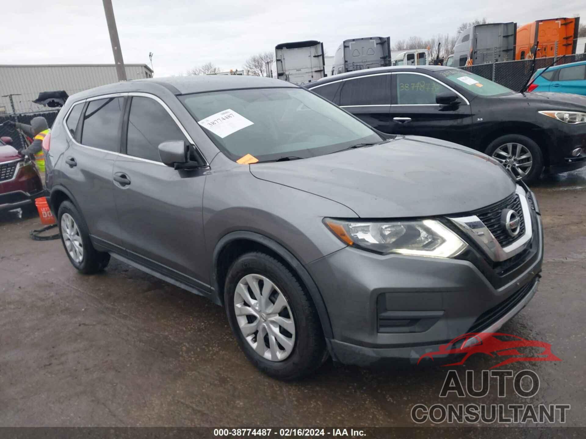 NISSAN ROGUE 2017 - KNMAT2MT6HP567747