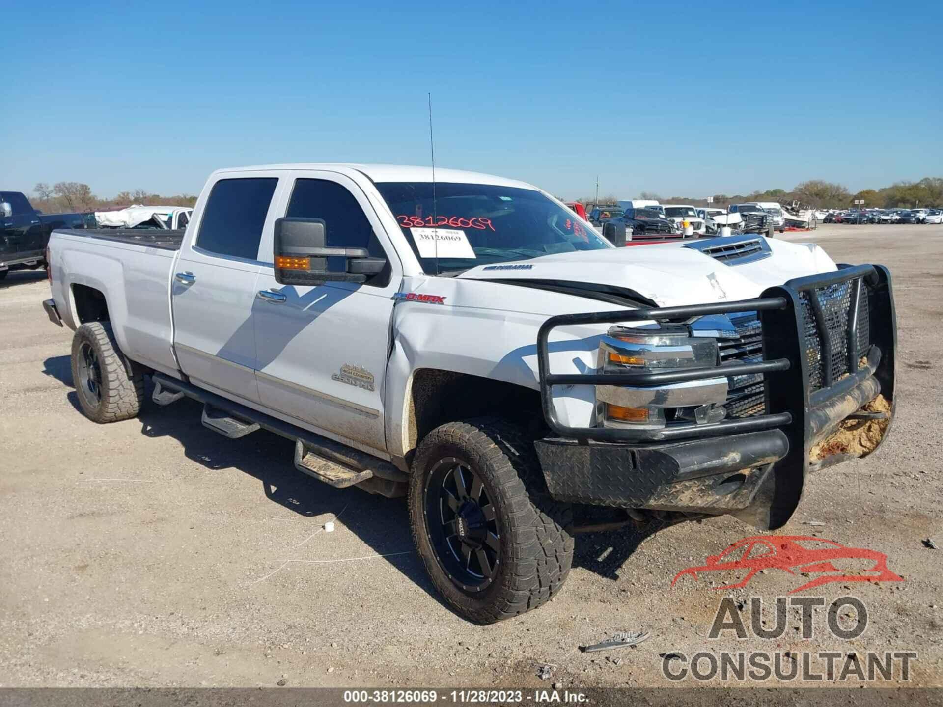 CHEVROLET SILVERADO 2500HD 2018 - 1GC1CUEY7JF140322