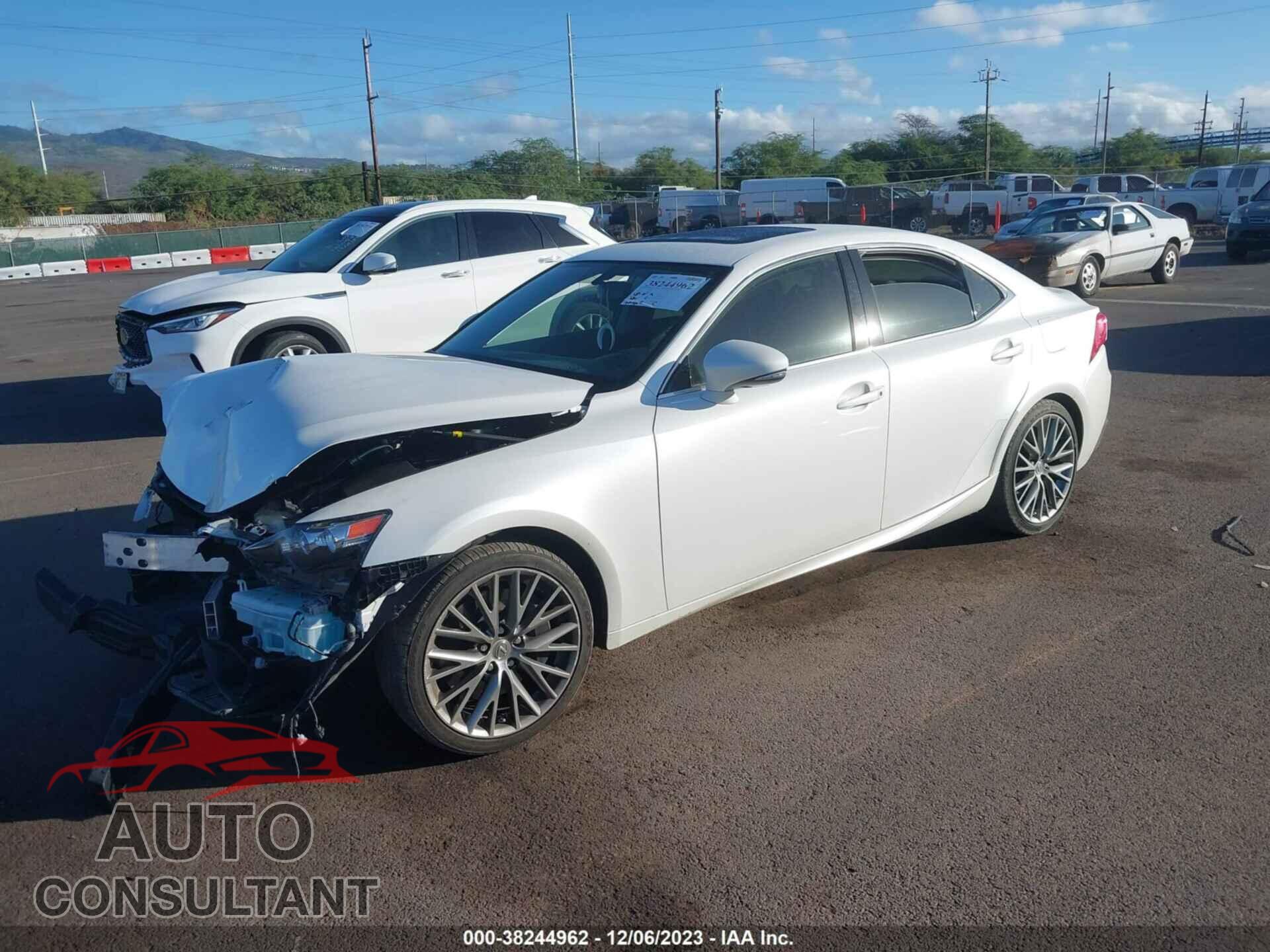LEXUS IS 2016 - JTHBA1D26G5002192