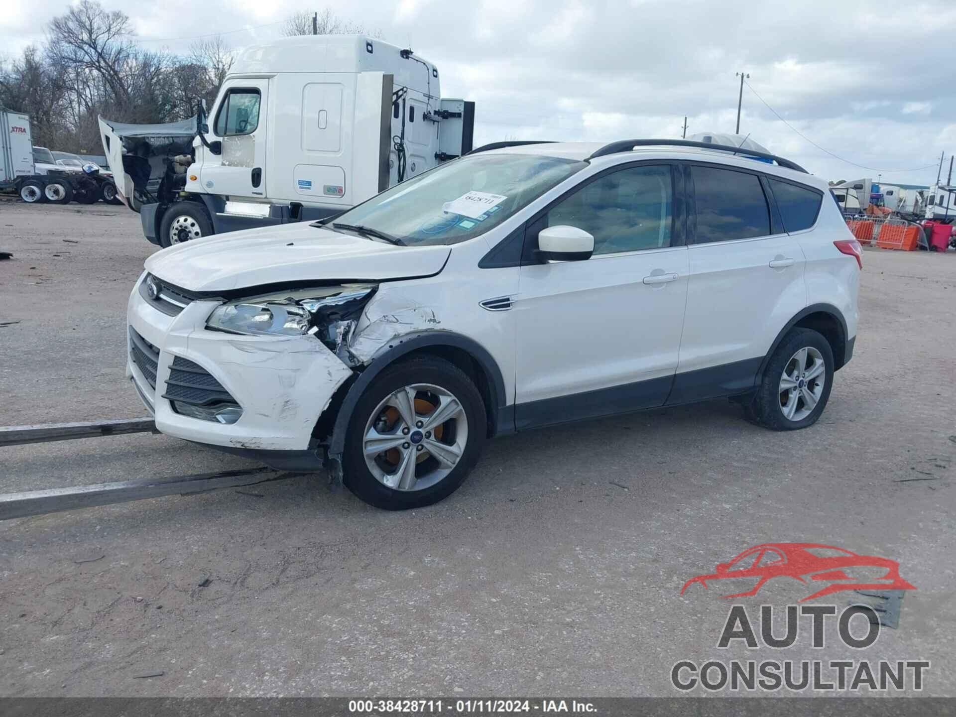 FORD ESCAPE 2016 - 1FMCU0GX0GUC58201