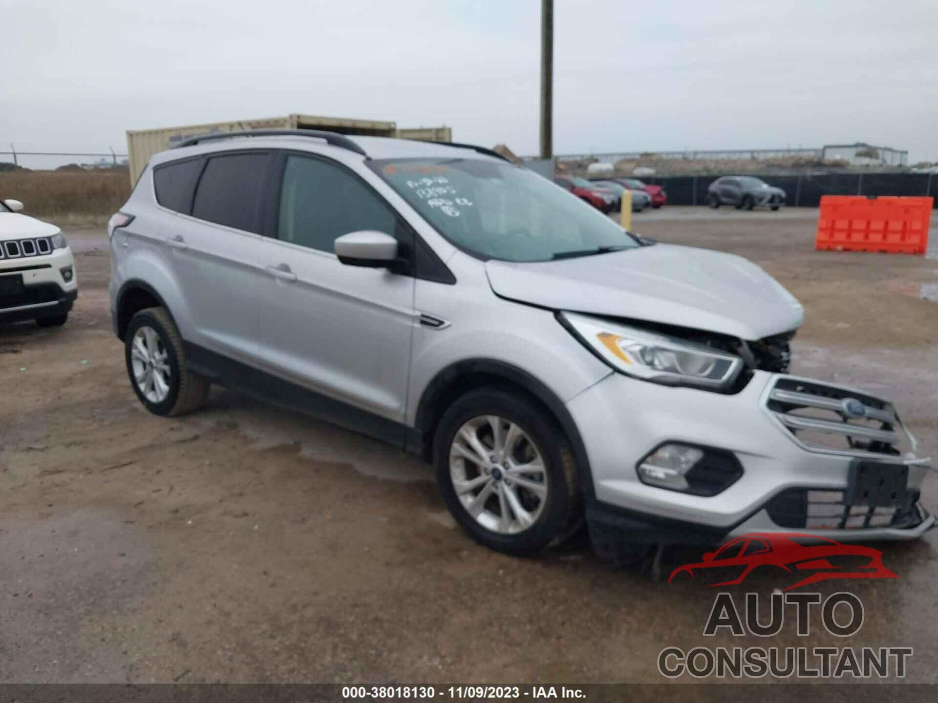FORD ESCAPE 2017 - 1FMCU0G90HUB90128