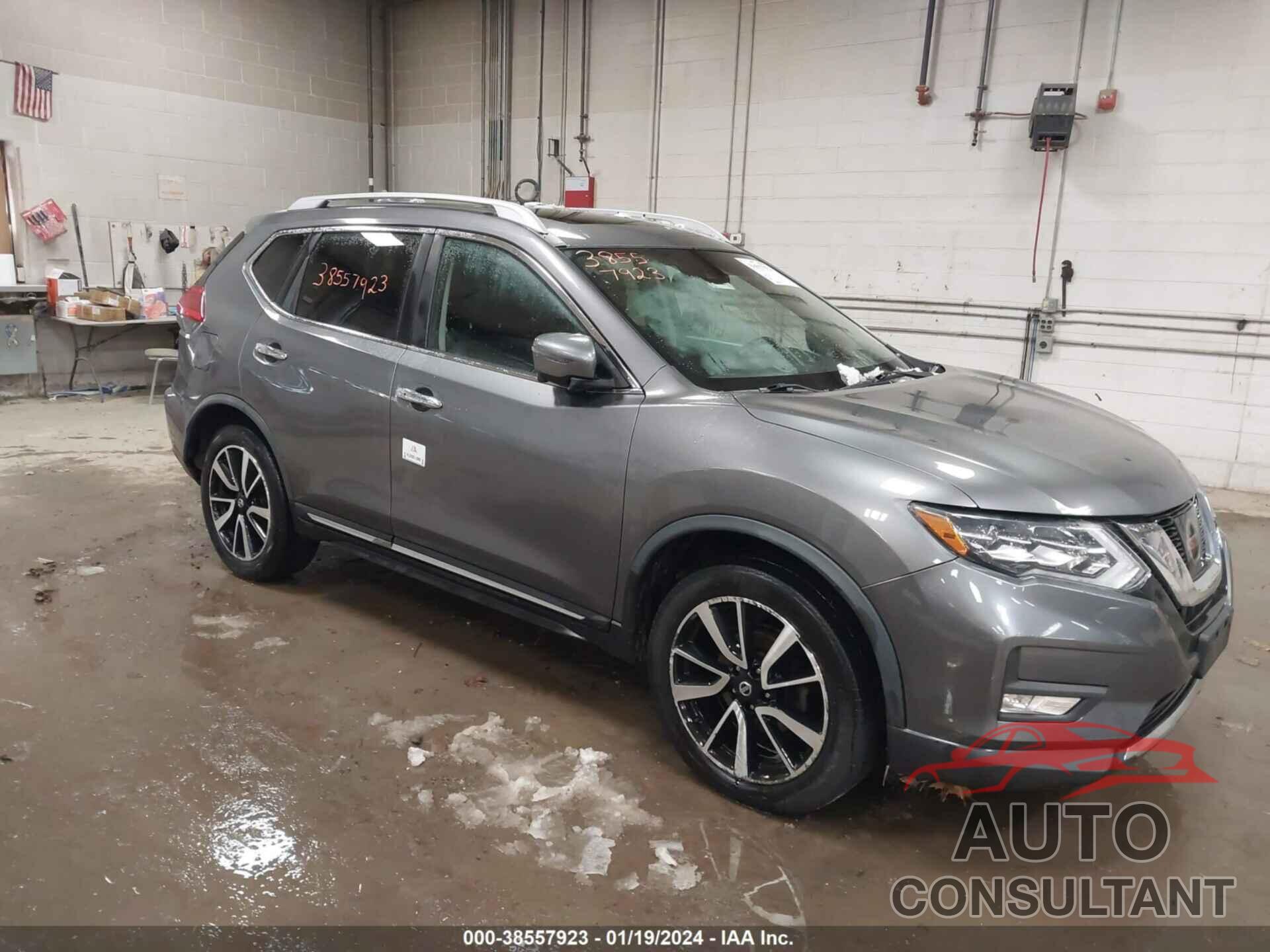 NISSAN ROGUE 2017 - JN8AT2MV0HW021845