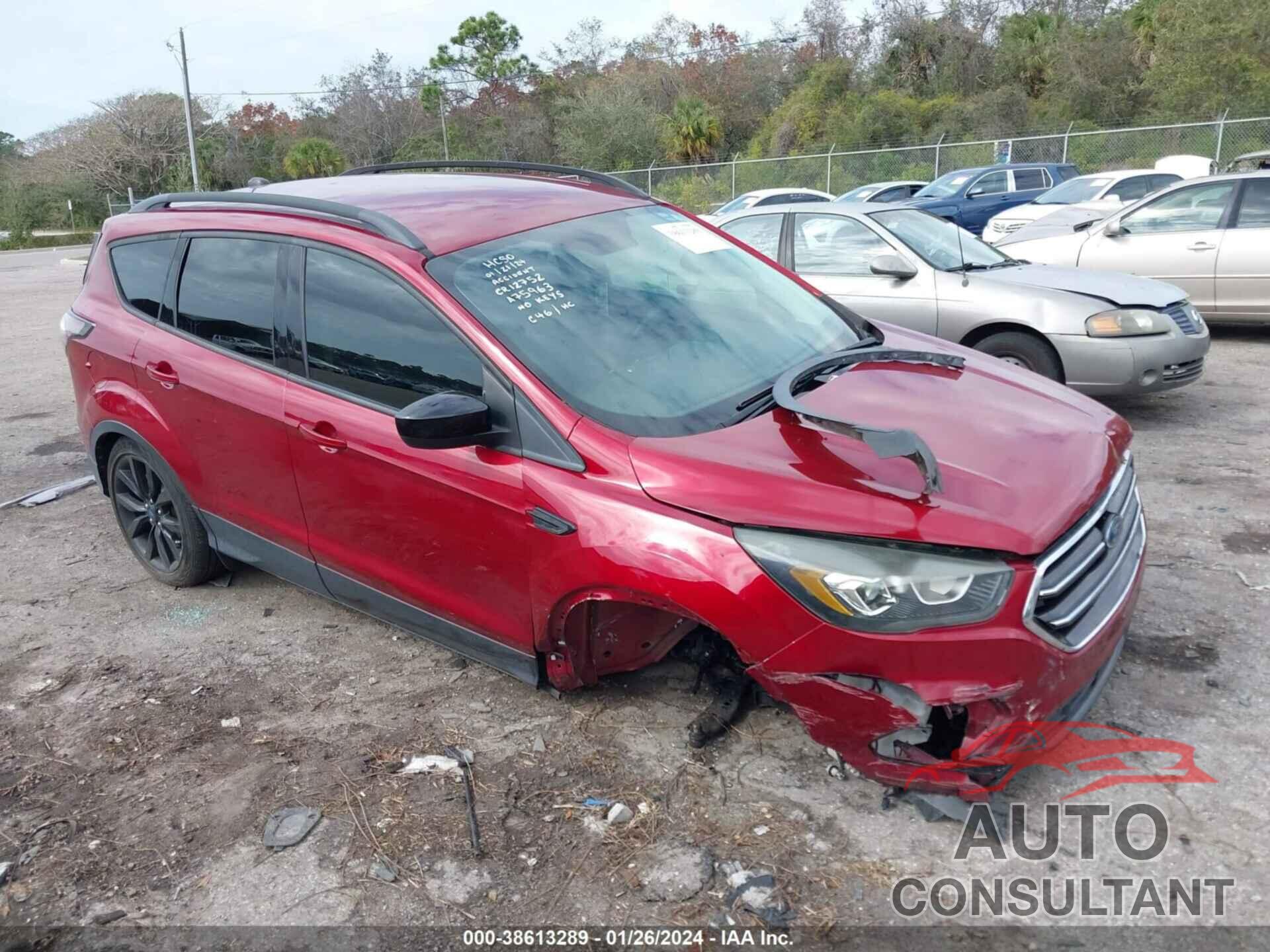 FORD ESCAPE 2017 - 1FMCU0GD1HUA75963