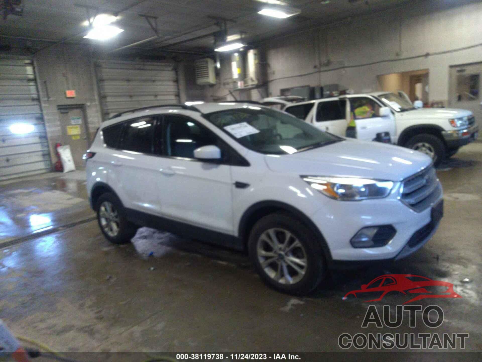 FORD ESCAPE 2018 - 1FMCU9GD4JUC64875