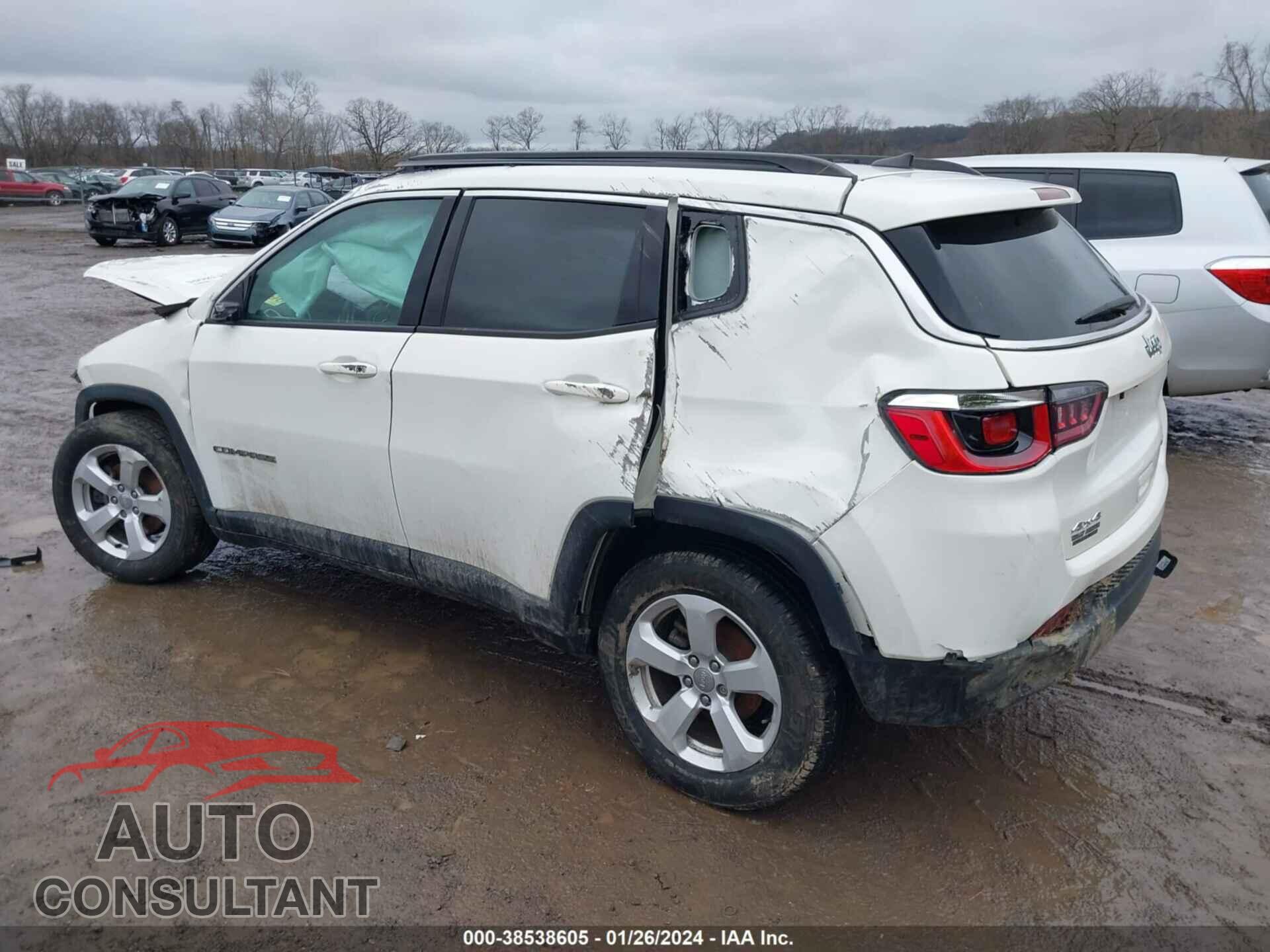 JEEP COMPASS 2018 - 3C4NJDBB2JT231608