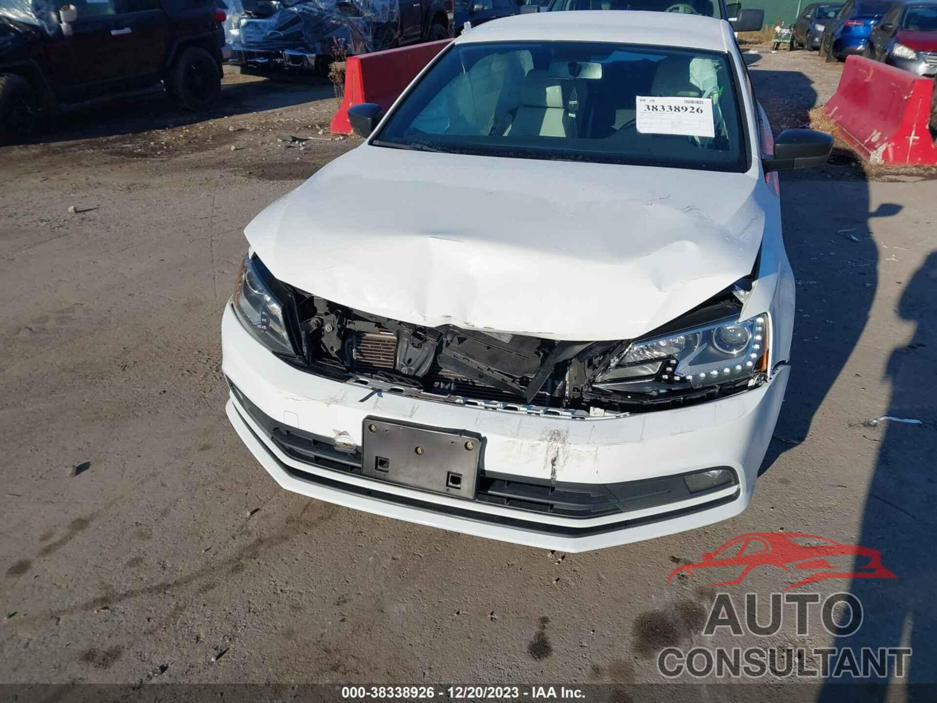 VOLKSWAGEN JETTA 2016 - 3VWD17AJ7GM253142