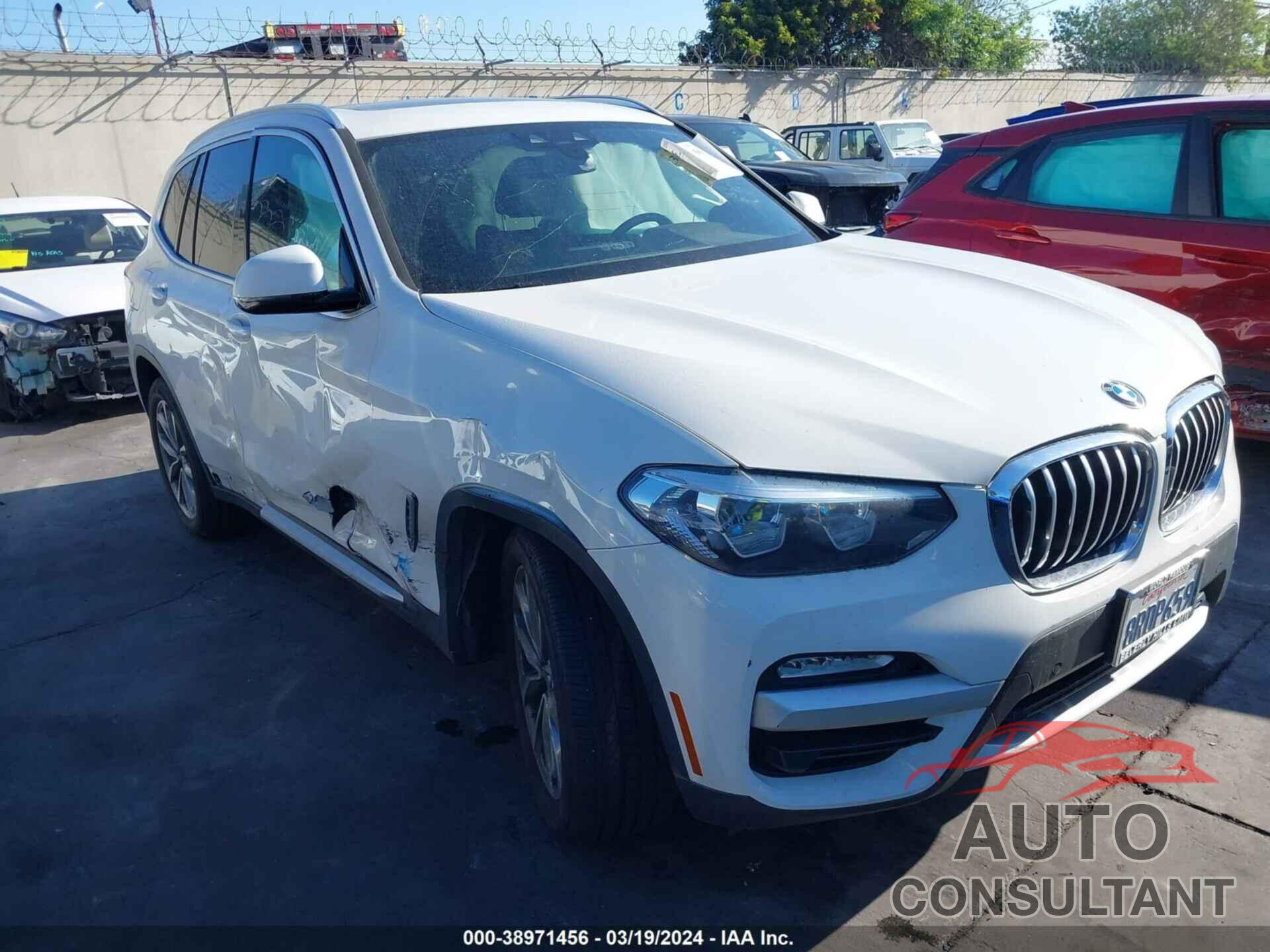 BMW X3 2019 - 5UXTR7C57KLR51282