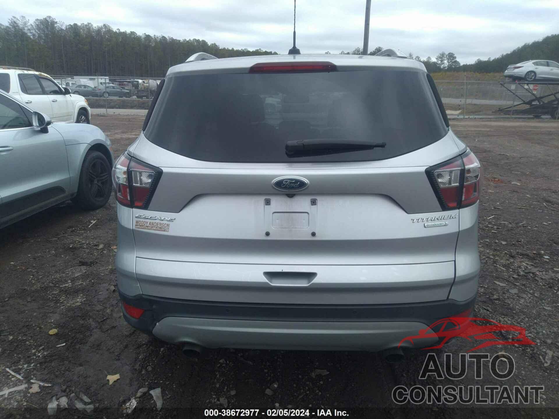 FORD ESCAPE 2017 - 1FMCU0JD6HUC18575