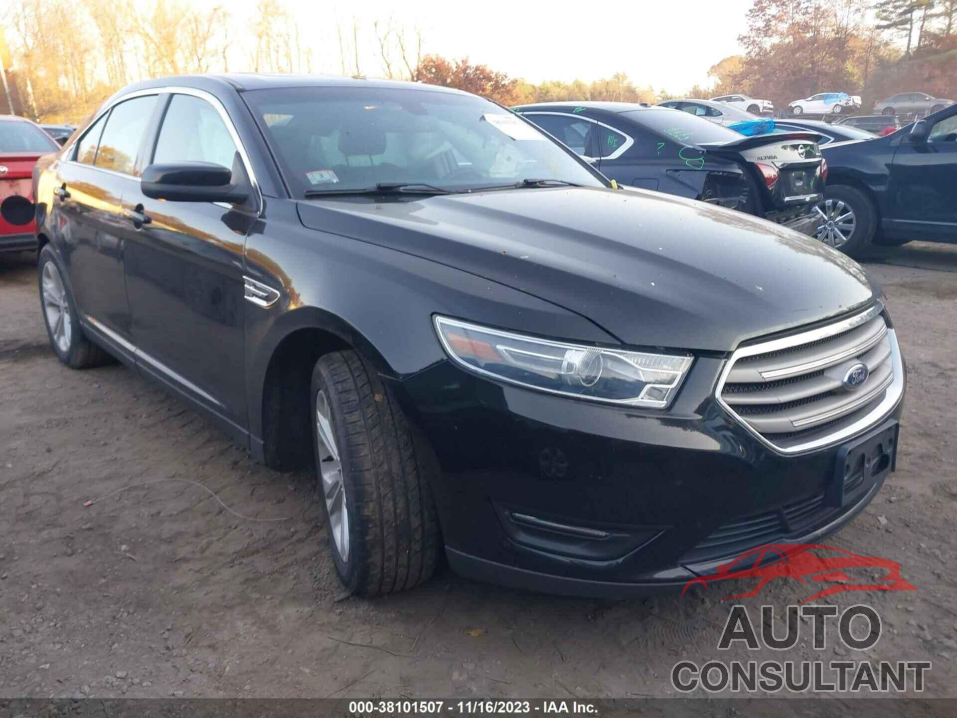 FORD TAURUS 2018 - 1FAHP2H81JG113023