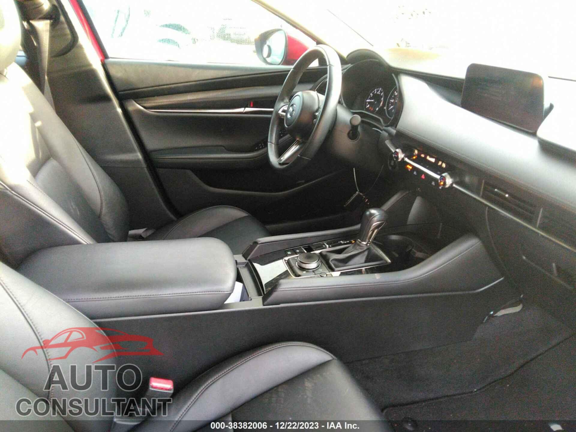 MAZDA MAZDA3 2021 - JM1BPACL1M1300386