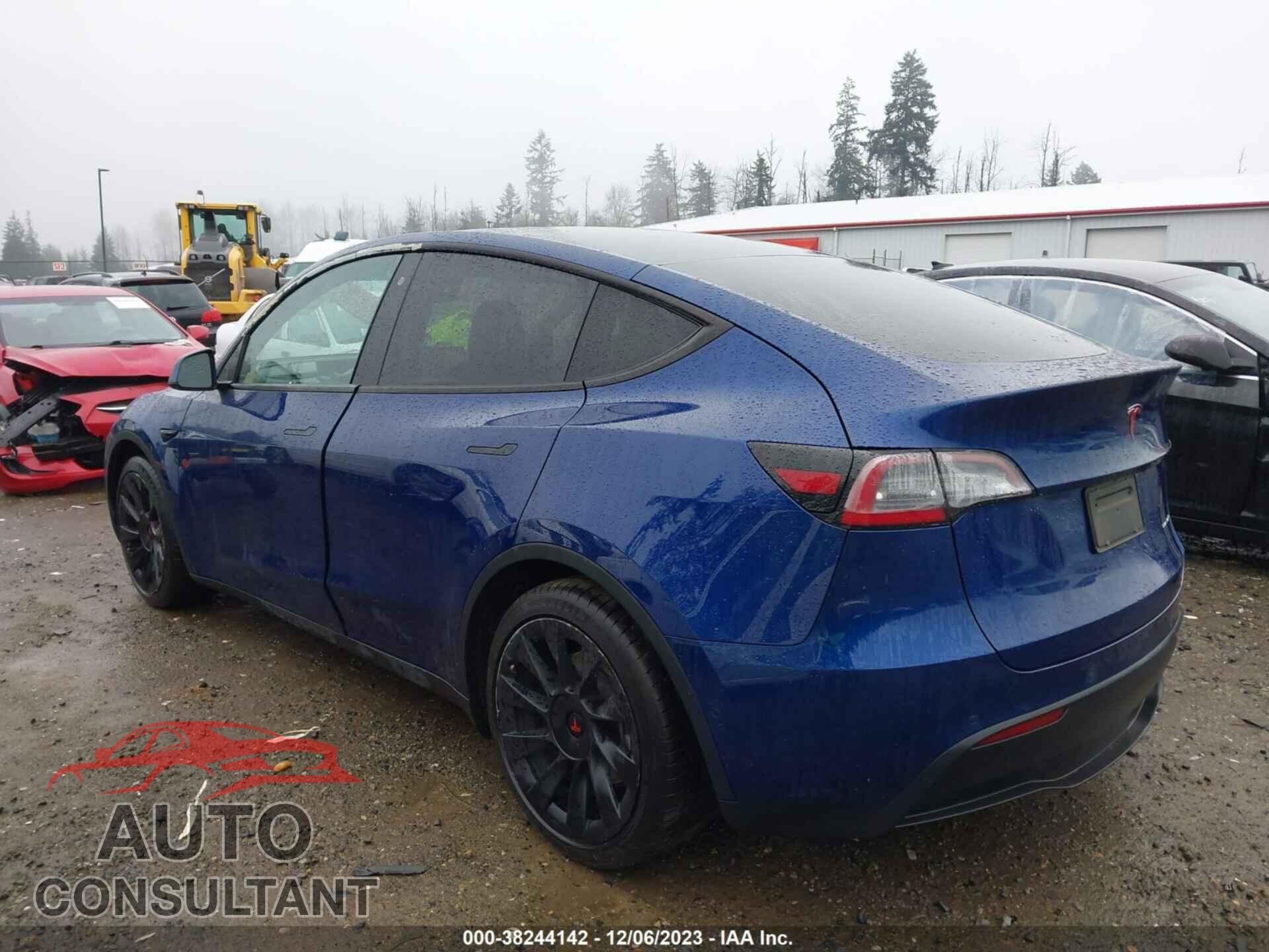 TESLA MODEL Y 2020 - 5YJYGDEE4LF022275