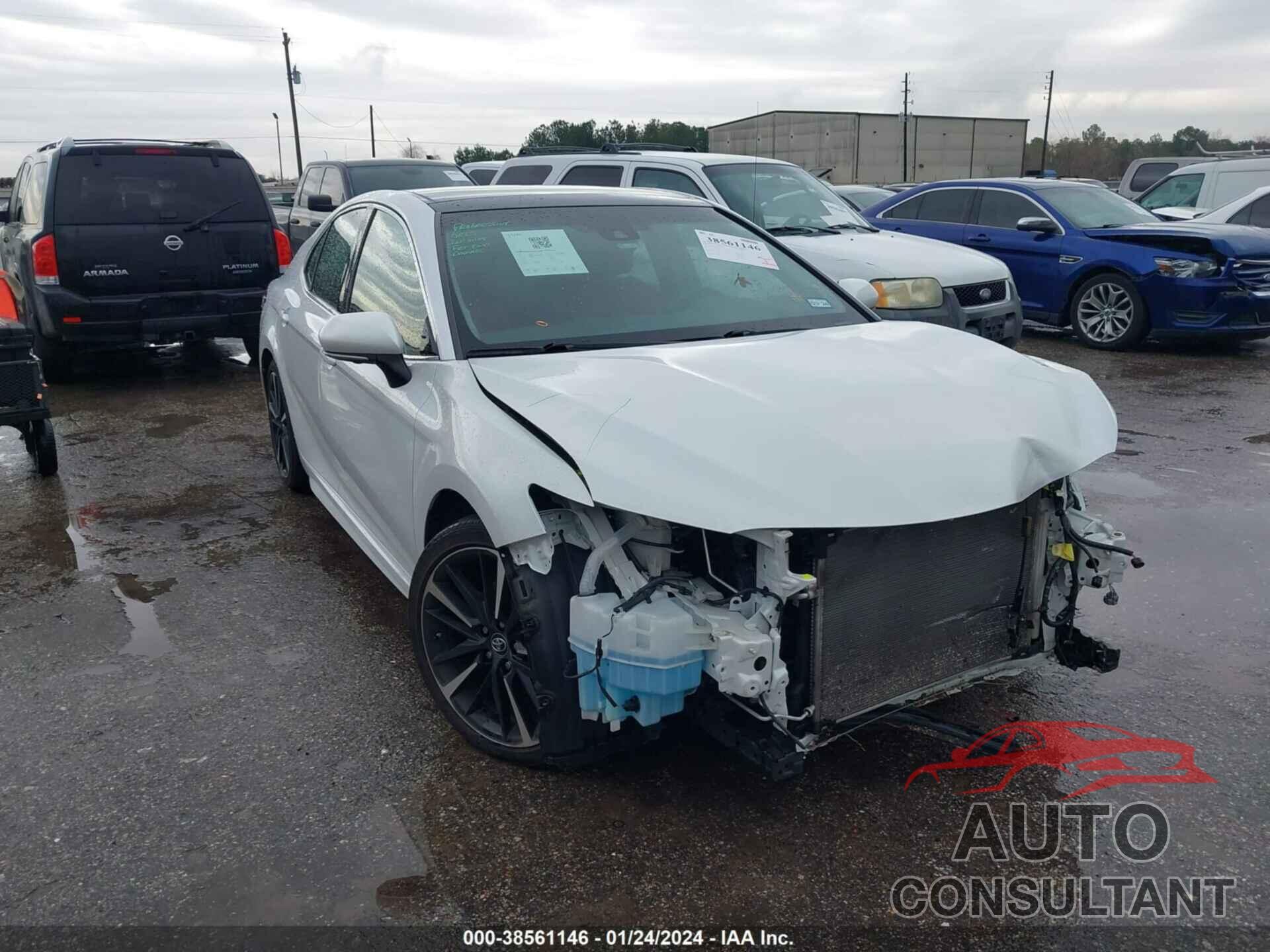 TOYOTA CAMRY 2018 - 4T1B61HK2JU103526