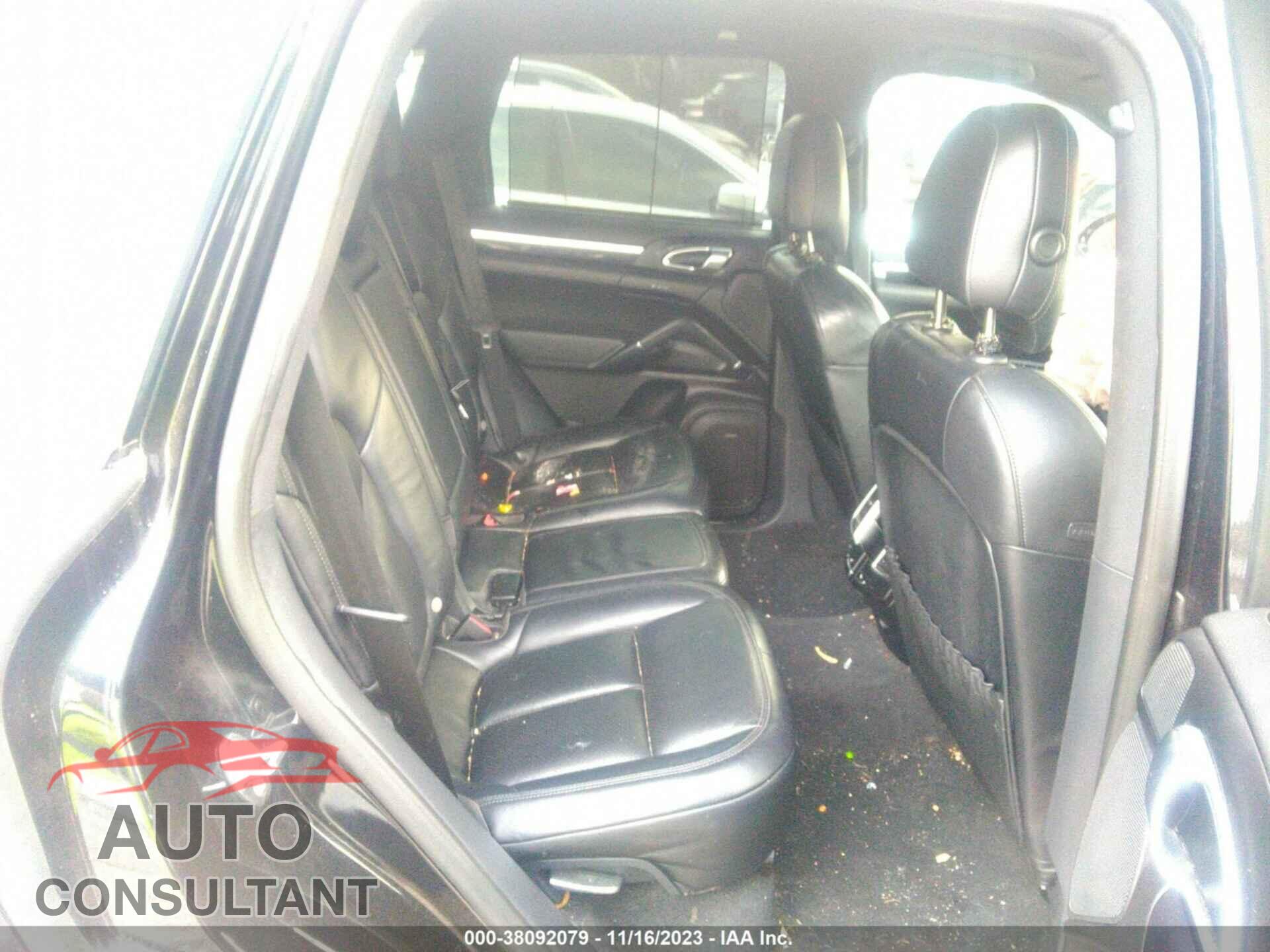 PORSCHE CAYENNE 2017 - WP1AB2A25HLA51450