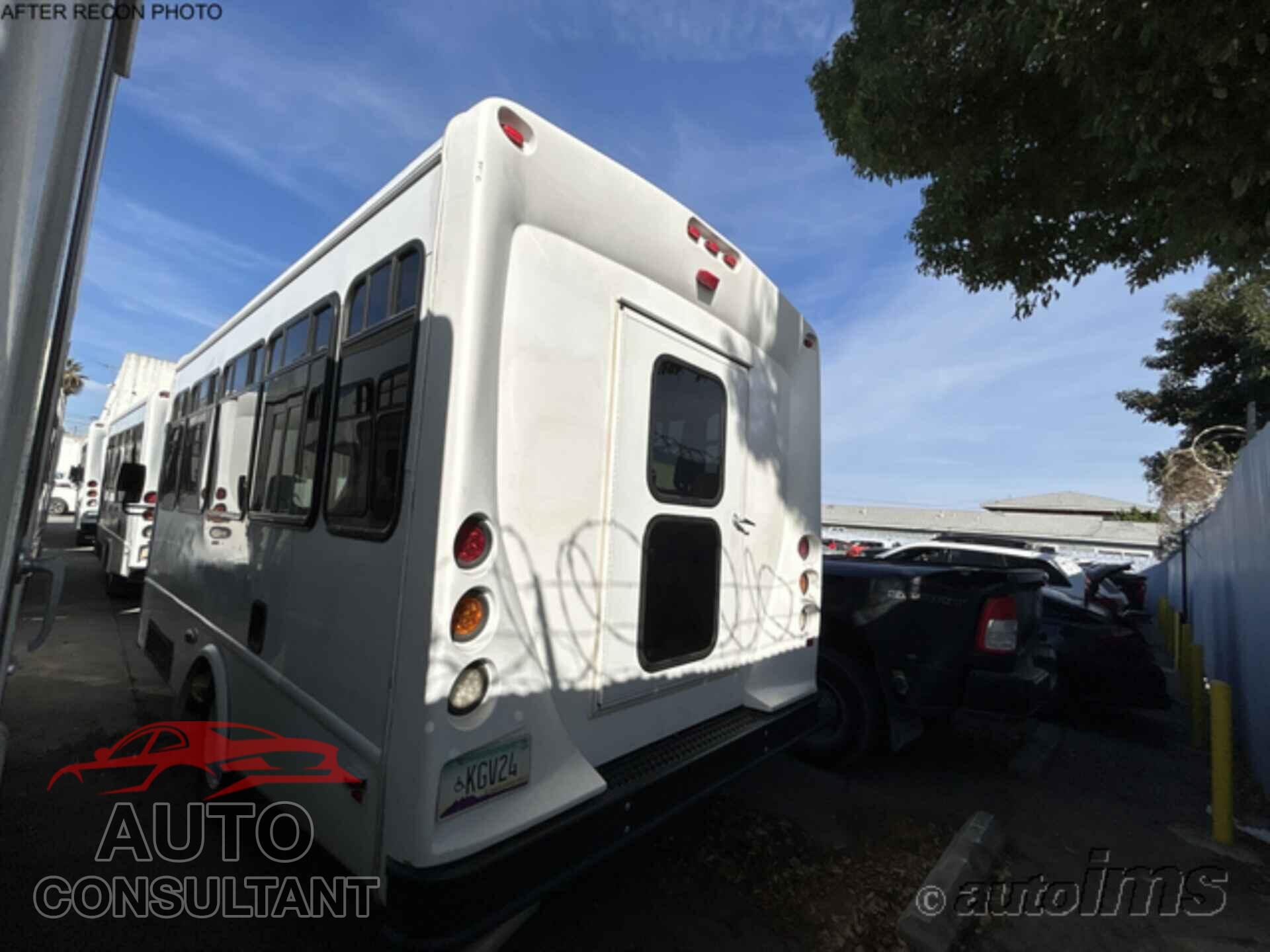 FORD E-350 CUTAWAY 2017 - 1FDEE3FS0HDC46080