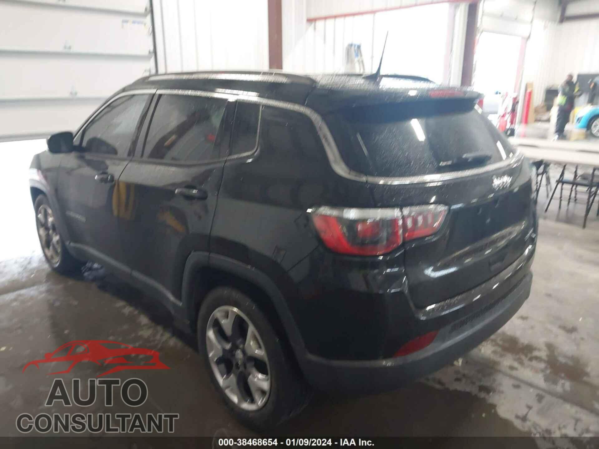 JEEP COMPASS 2018 - 3C4NJCCB9JT155992