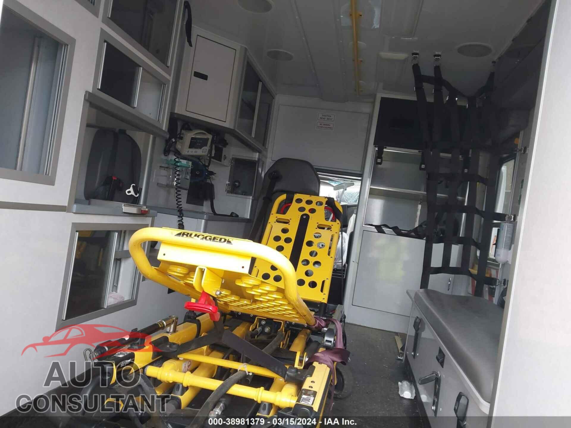FORD E-450 CUTAWAY 2017 - 1FDXE4FS2HDC41378